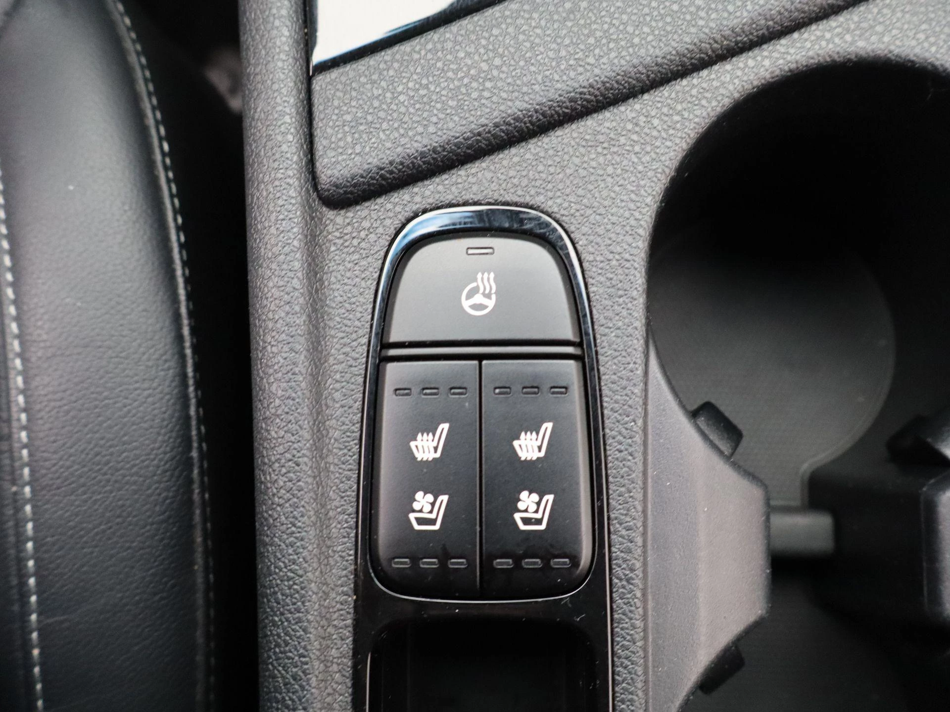 Kia-Niro-image-25