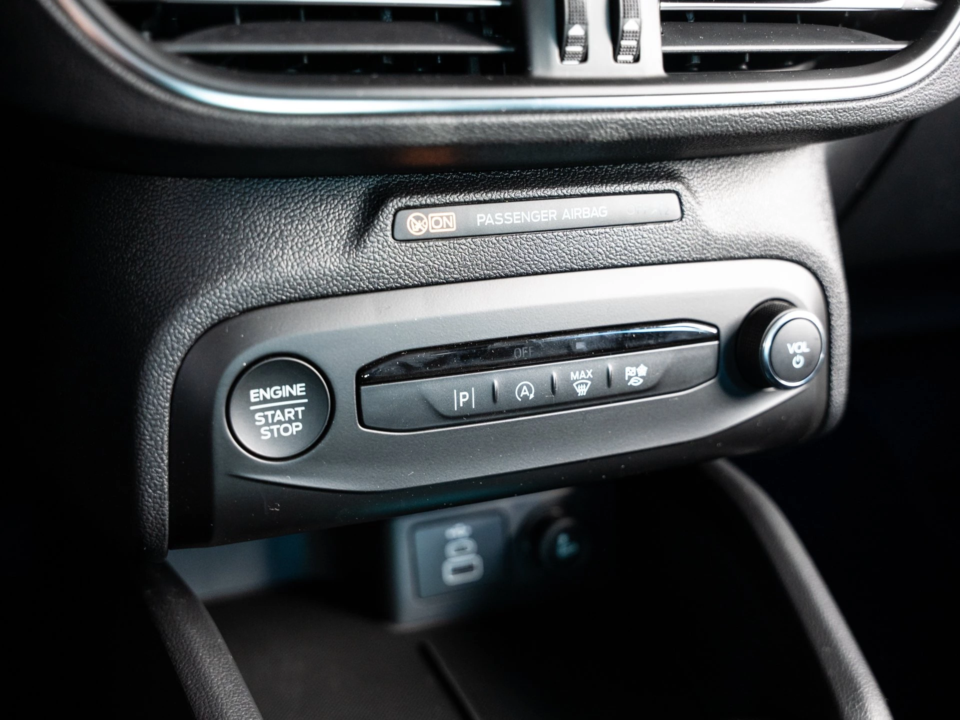 Ford Focus Titanium Edition Limousine Automatik *HEZ Aktion*