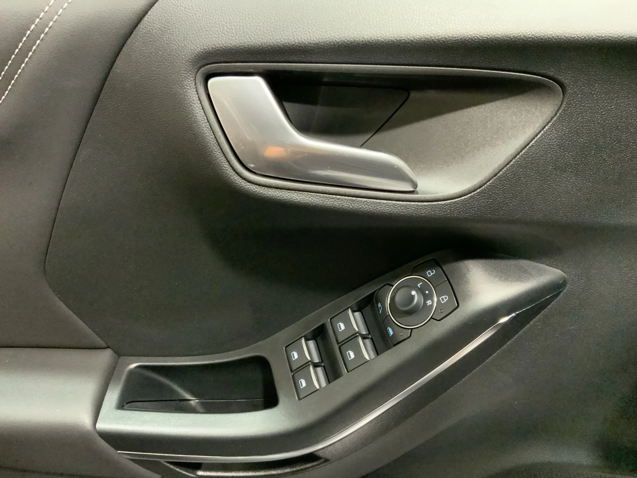 Ford-Puma-image-15