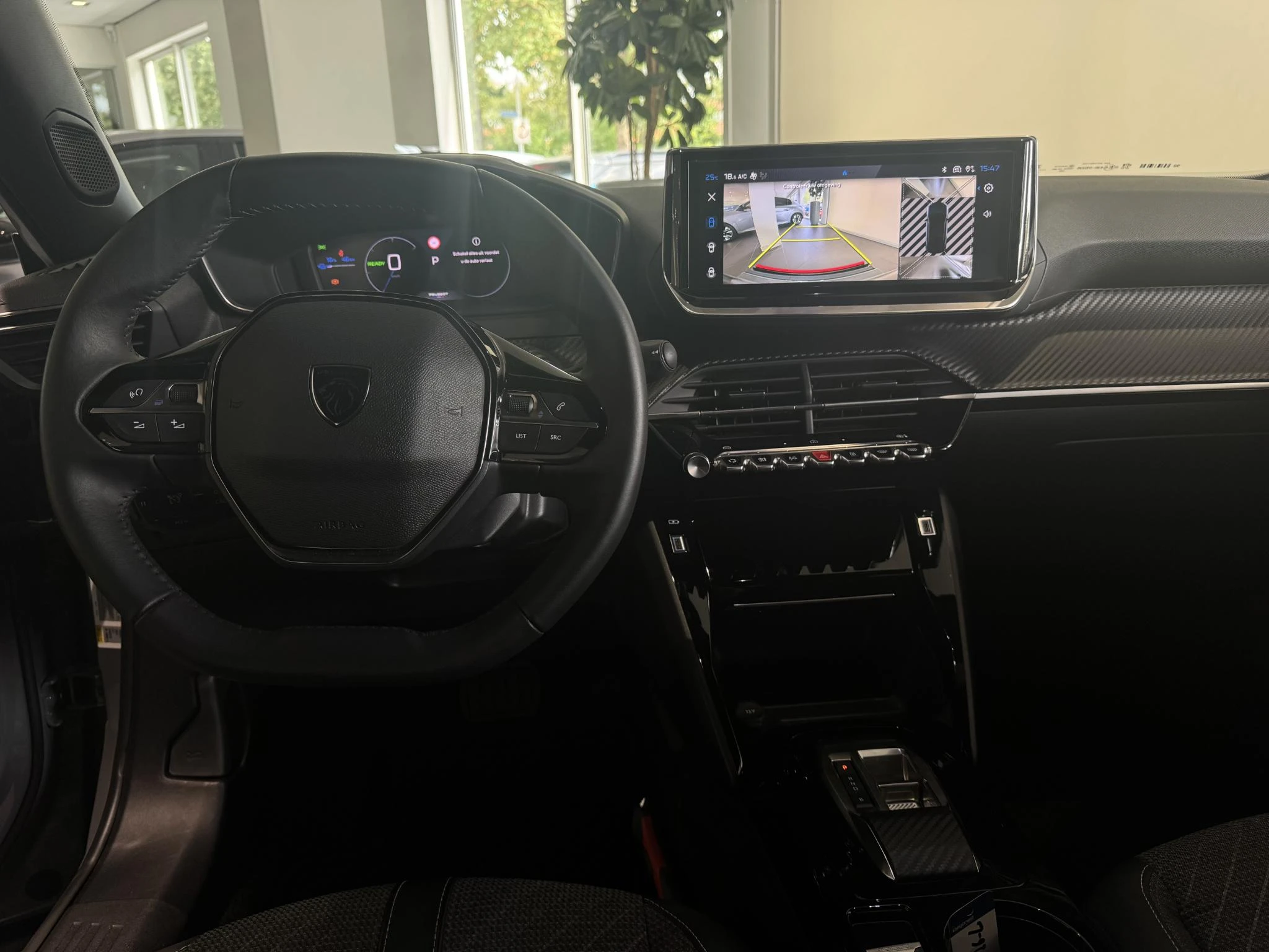 Peugeot e-2008 EV Allure Avantage 54 kWh