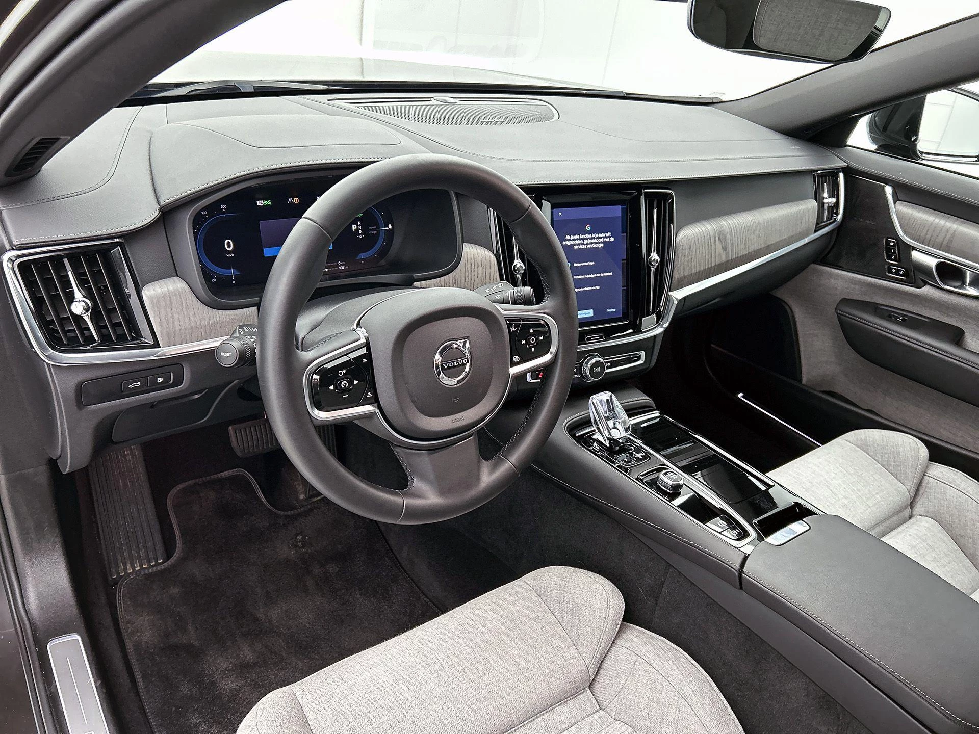 Volvo-V90-image-10