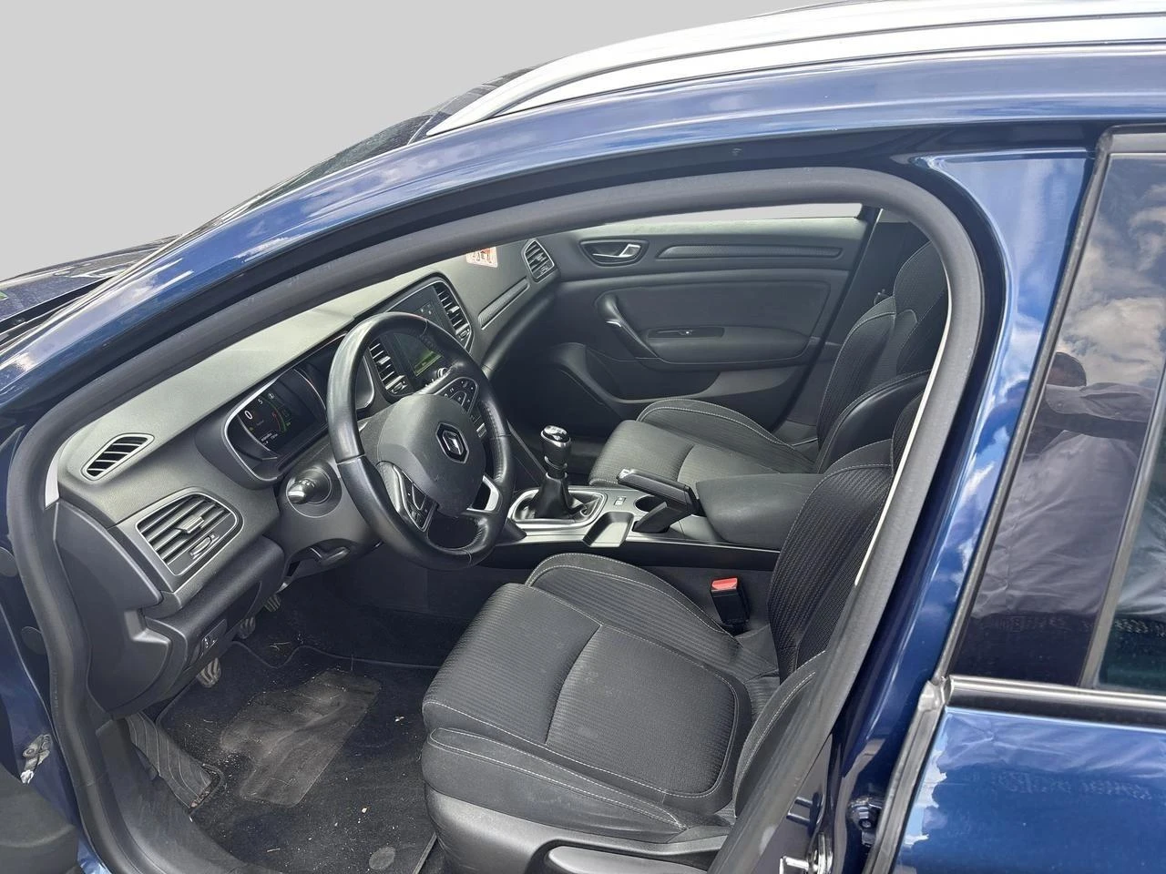 Renault-Mégane Grand Tour-image-5