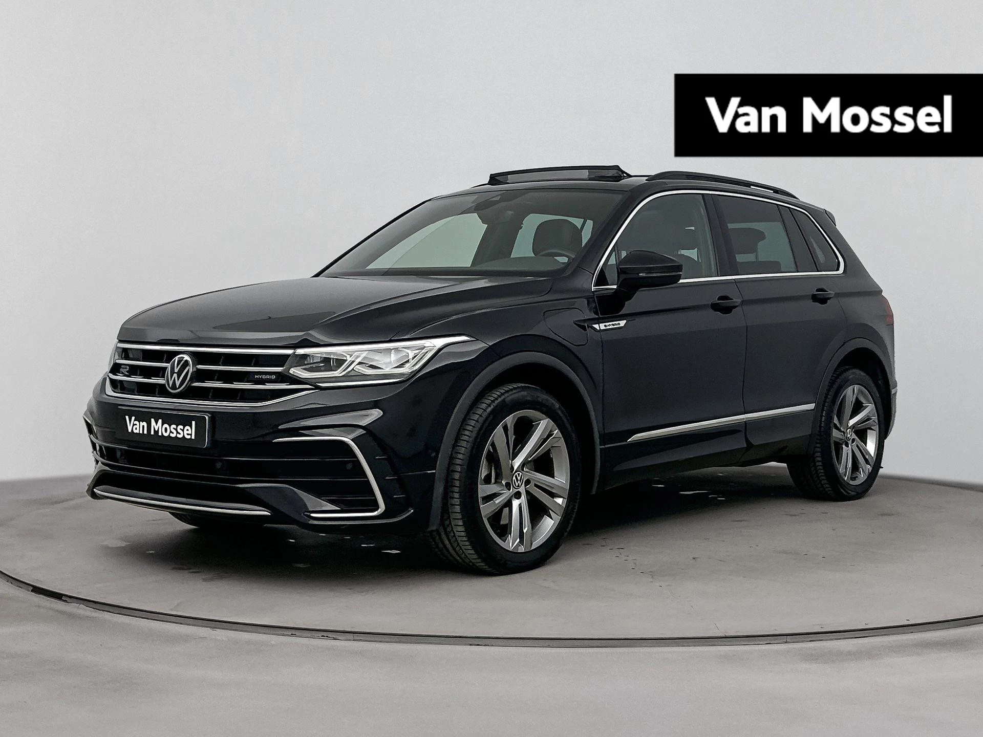Volkswagen-Tiguan-image-0
