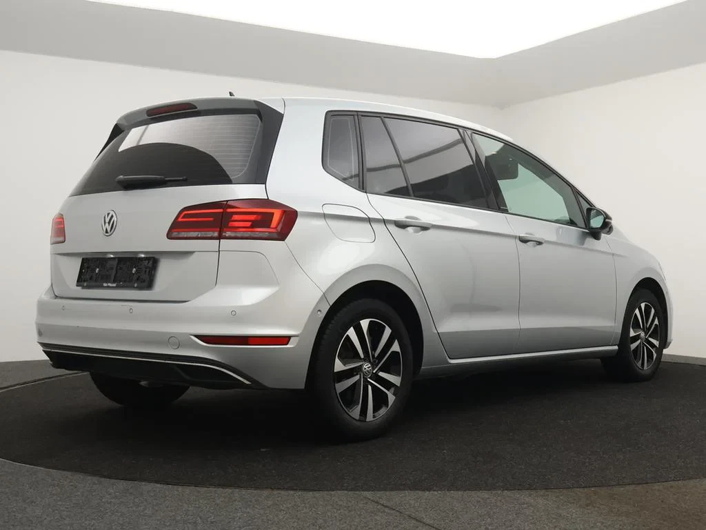 Volkswagen-Golf Sportsvan-image-1
