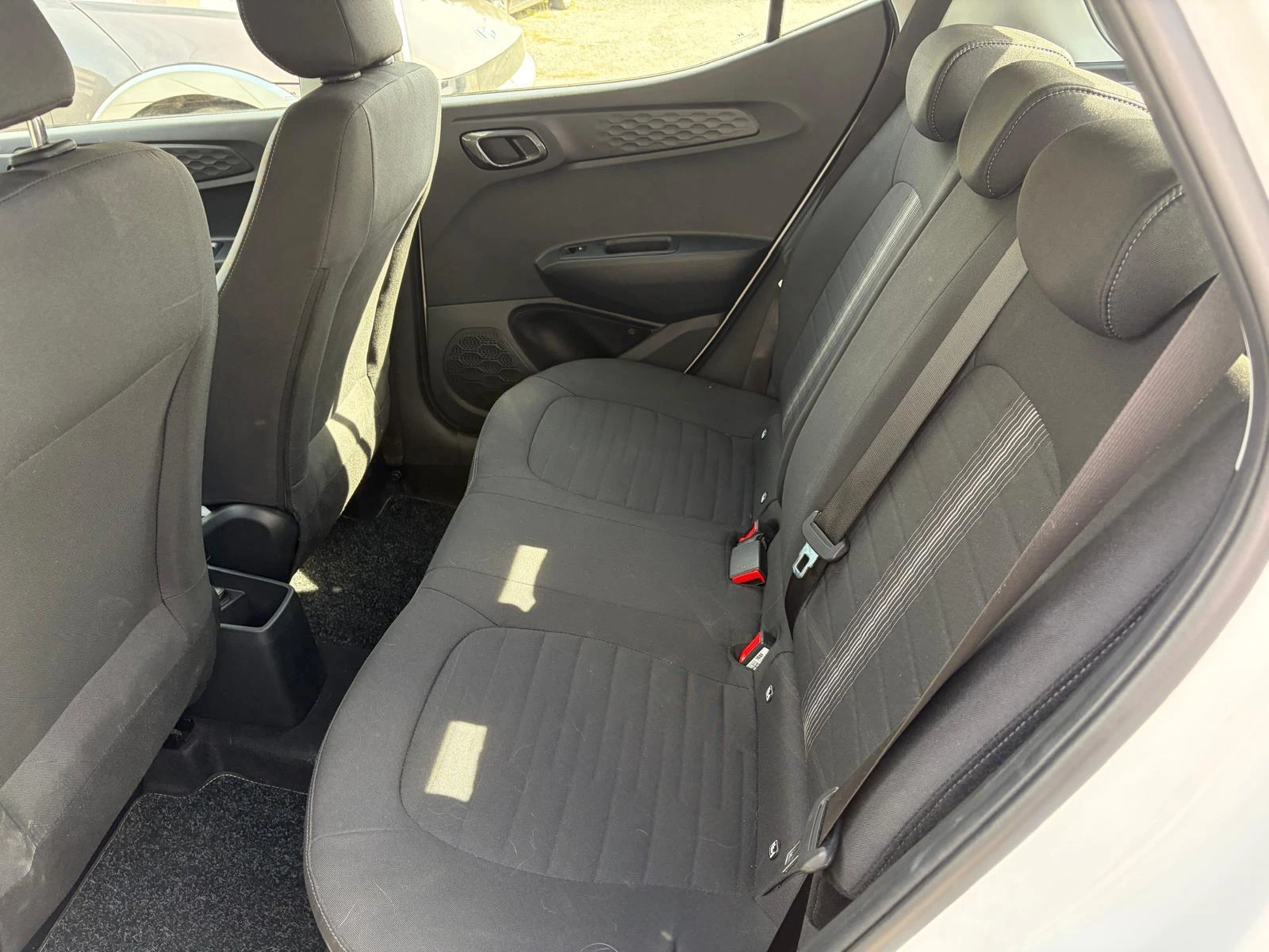 Hyundai-i10-image-16