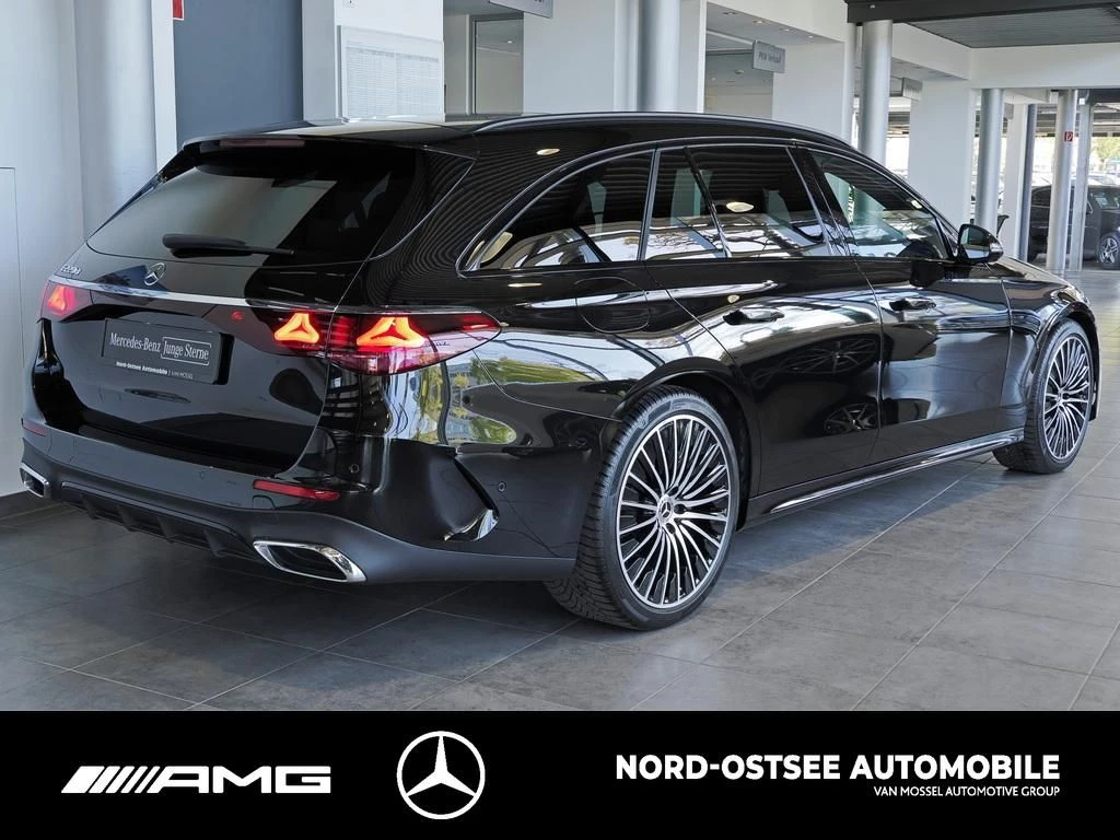 Mercedes-Benz E-Klasse 220 T d AMG ADV.+ DISTRO PANO 360° MBUX AHK AMGW214 E 220 T d AMG ADV.+ DISTRO PANO 360° MBUX AHK AMG