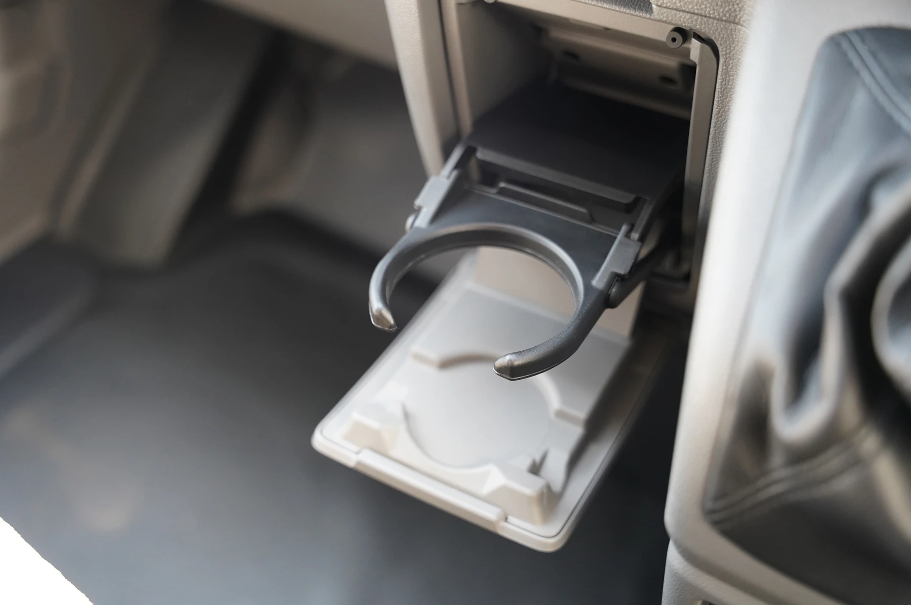 Volkswagen-Transporter-image-20
