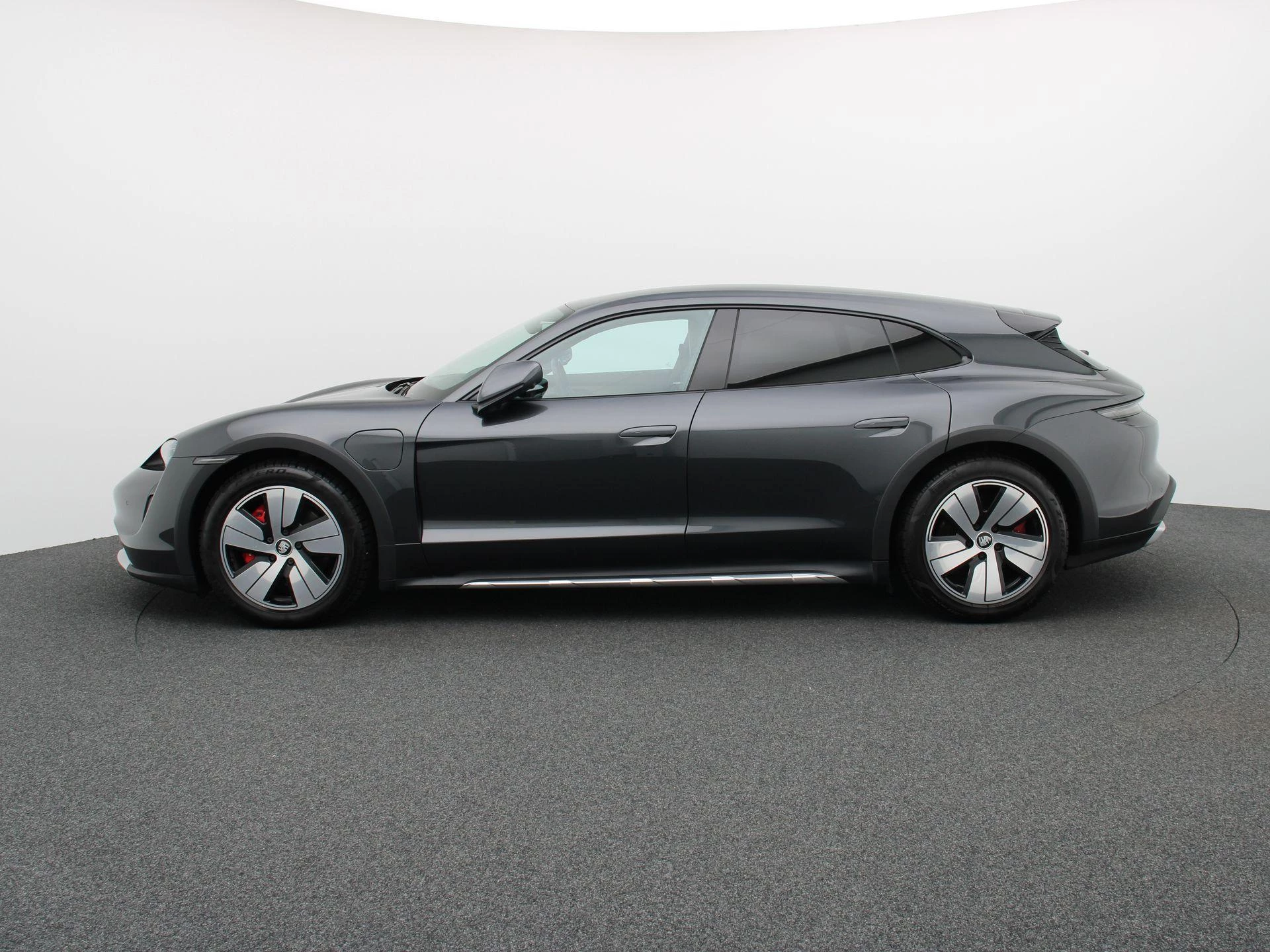 Porsche-Taycan-image-3