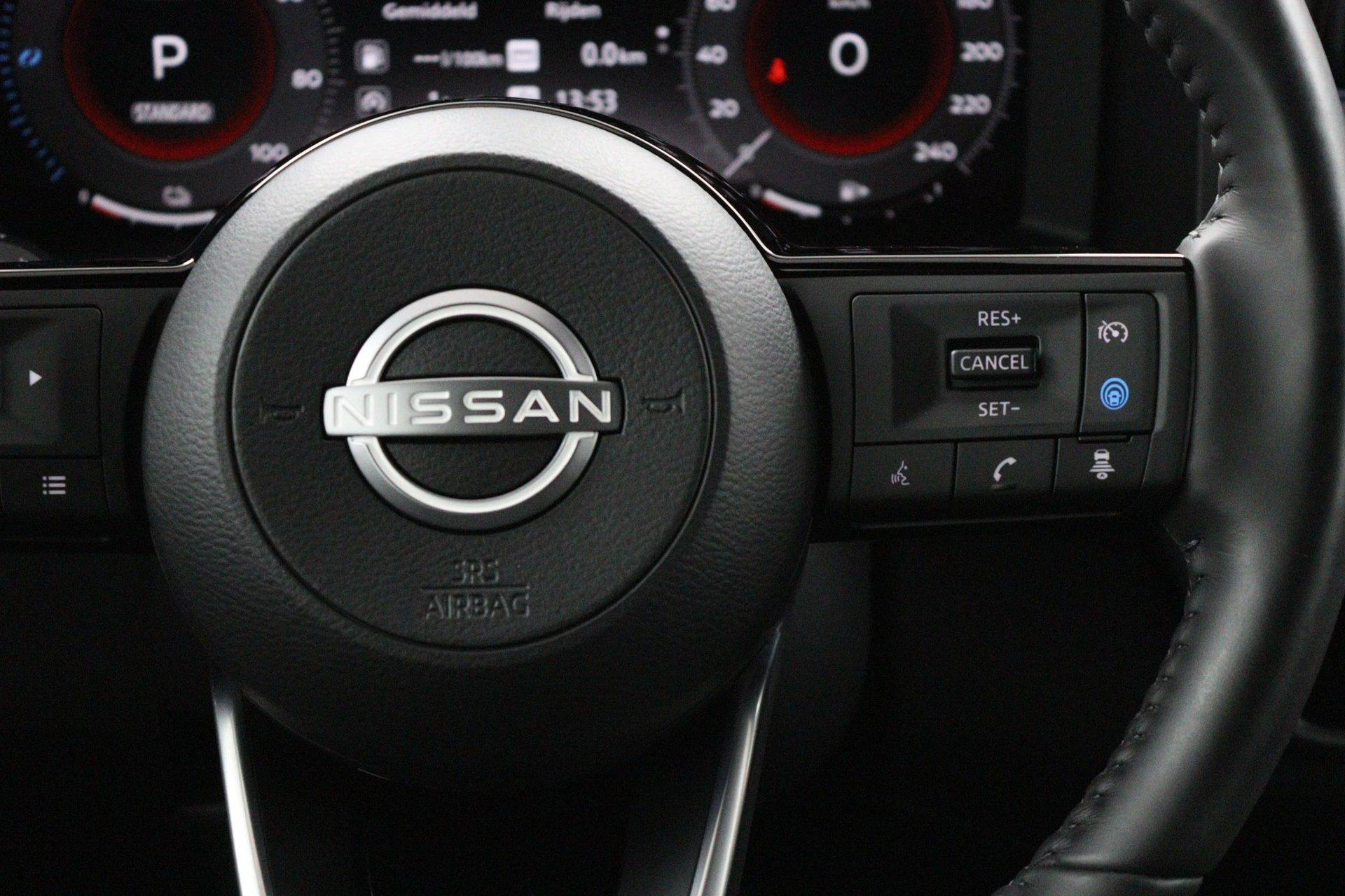 Nissan-QASHQAI-image-17