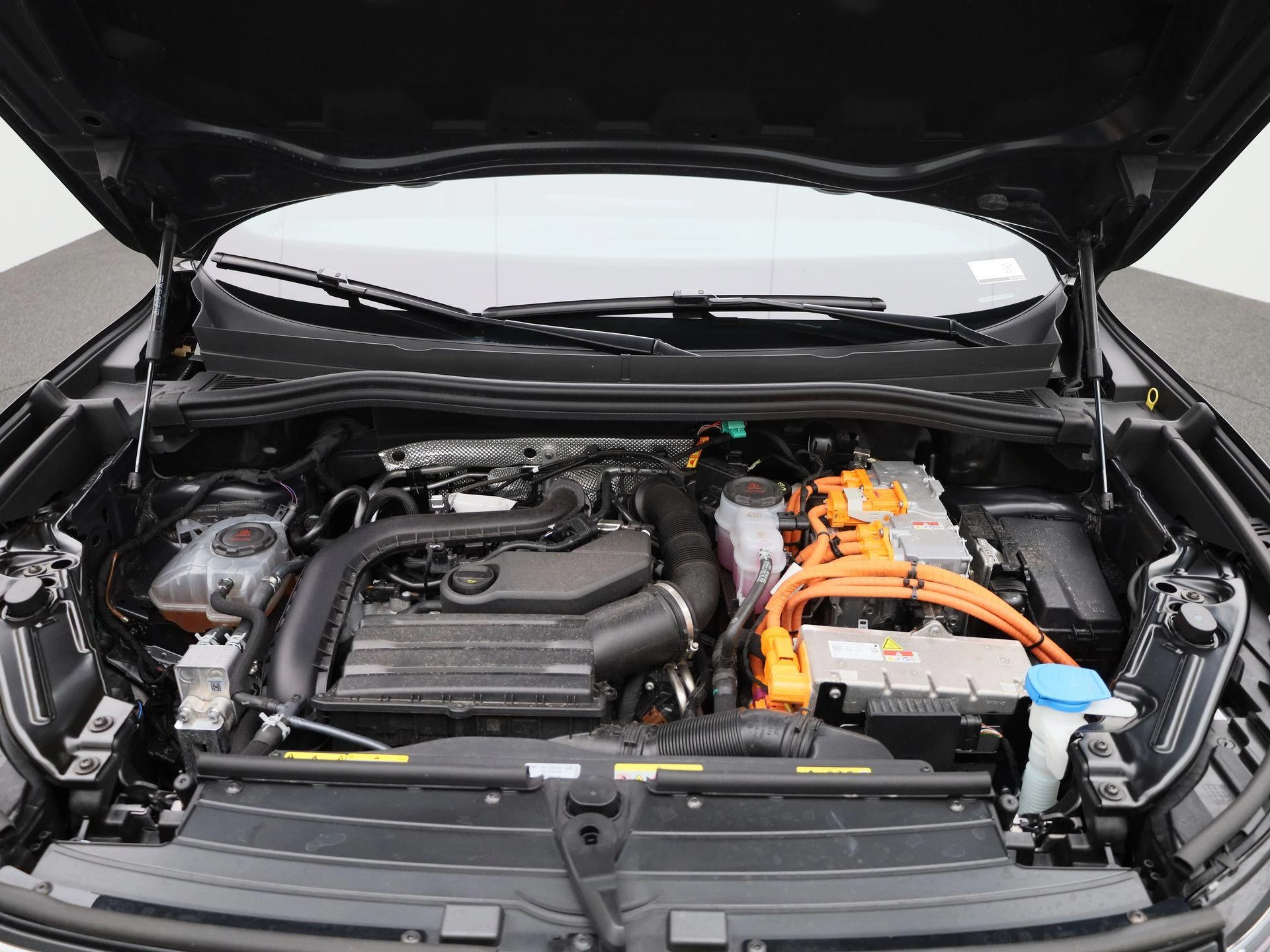 Volkswagen-Tiguan-image-47