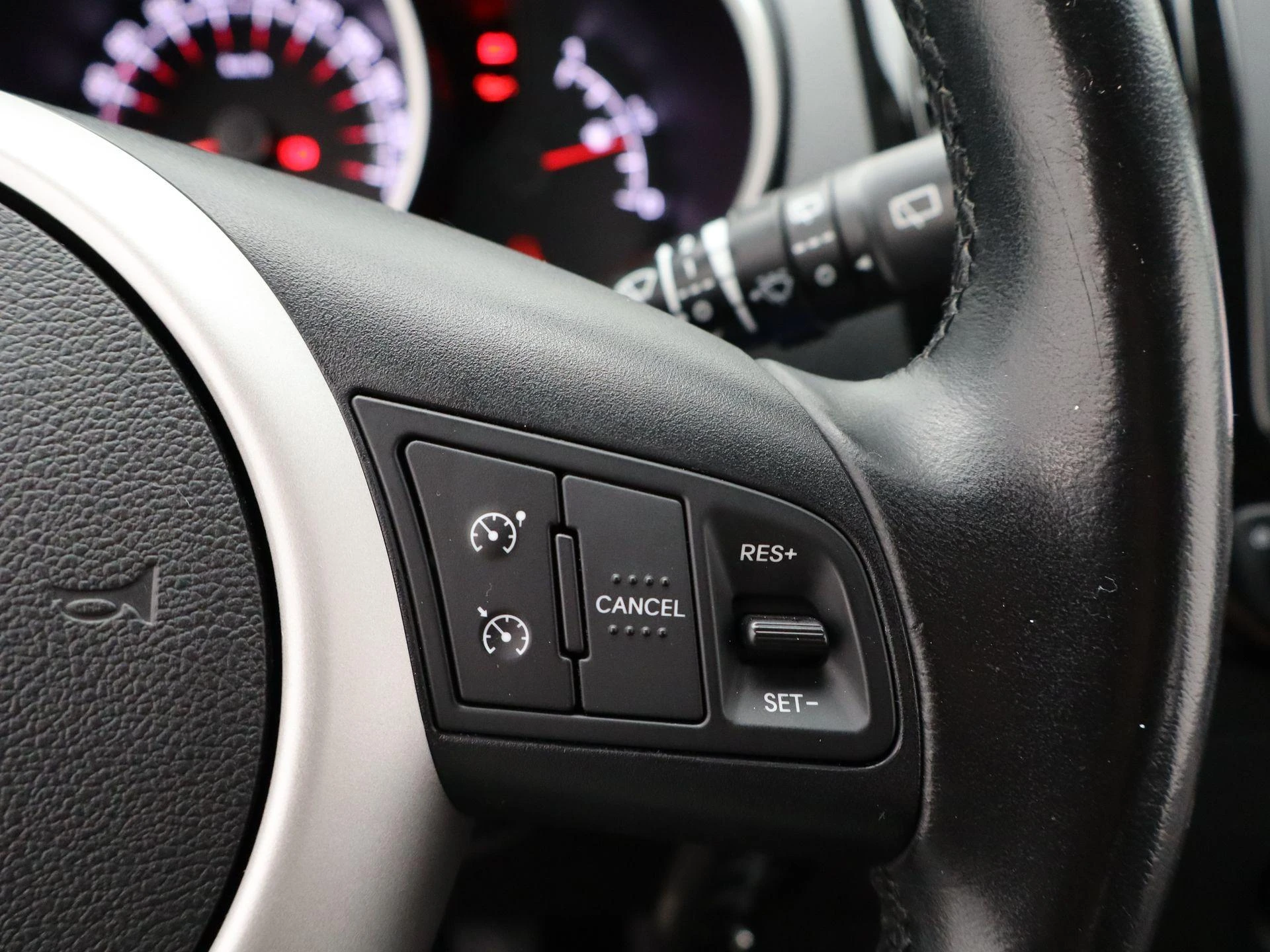 Kia-Venga-image-24