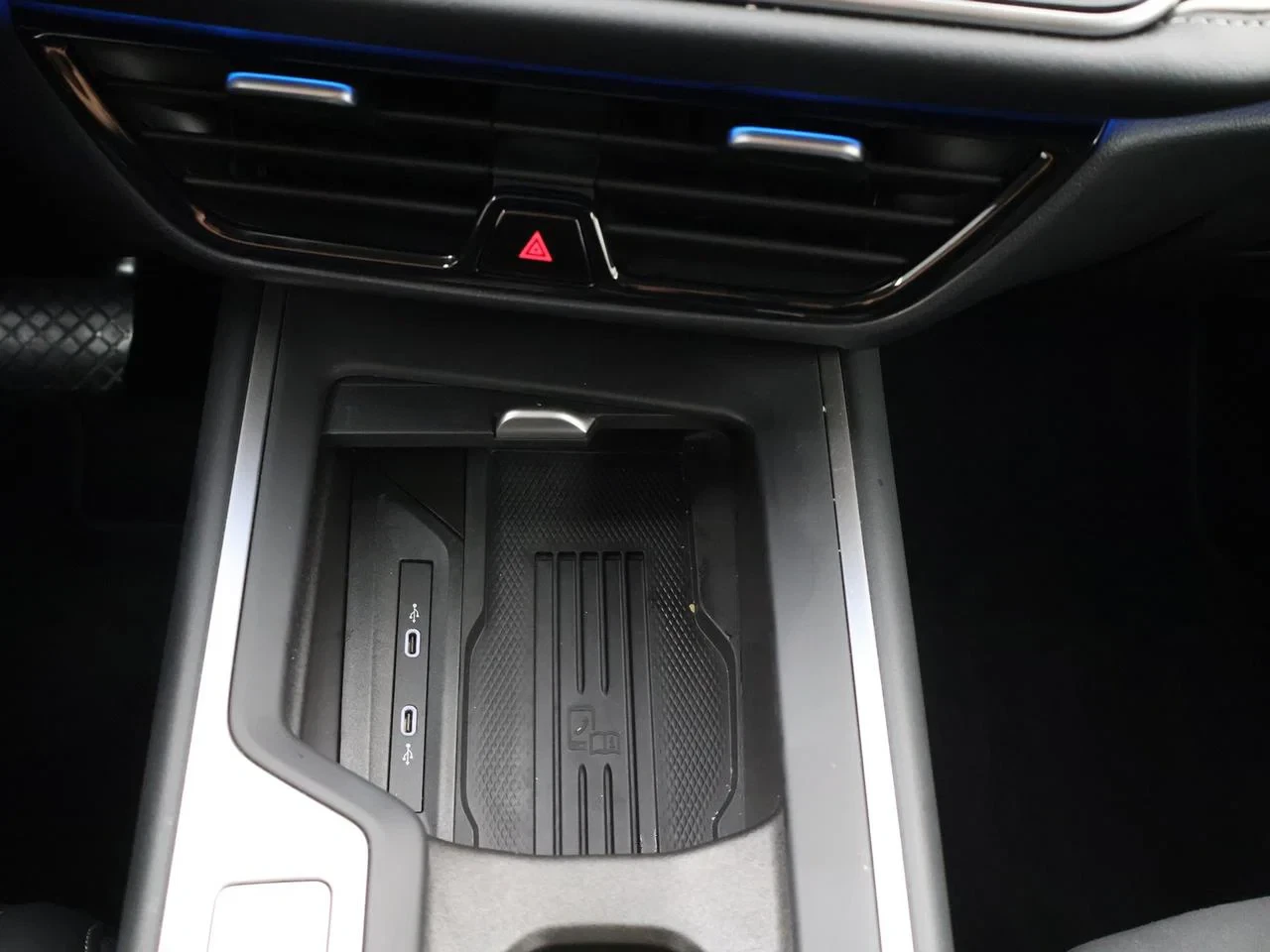 Volkswagen-Passat-image-18