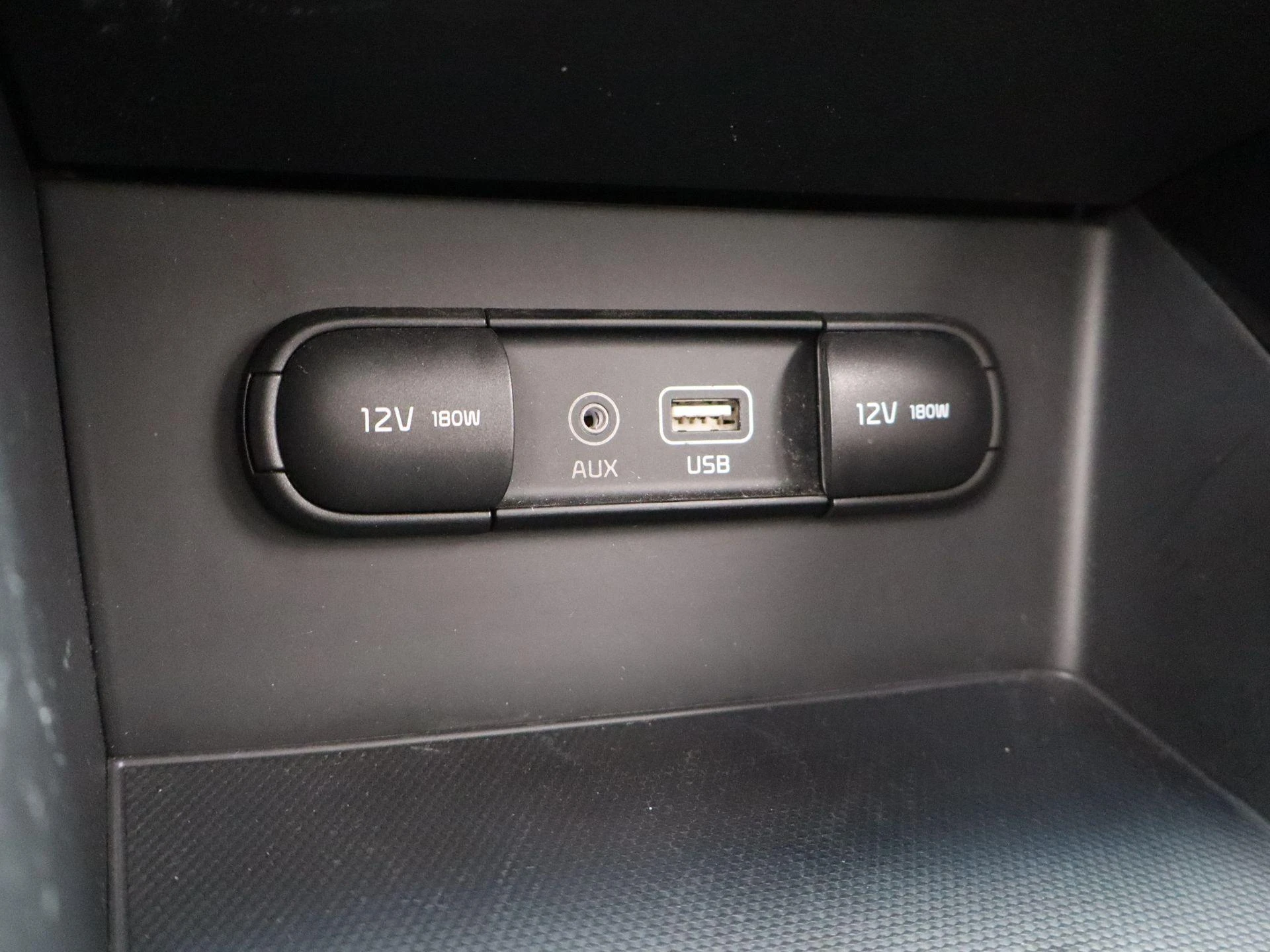 Kia-Niro-image-20