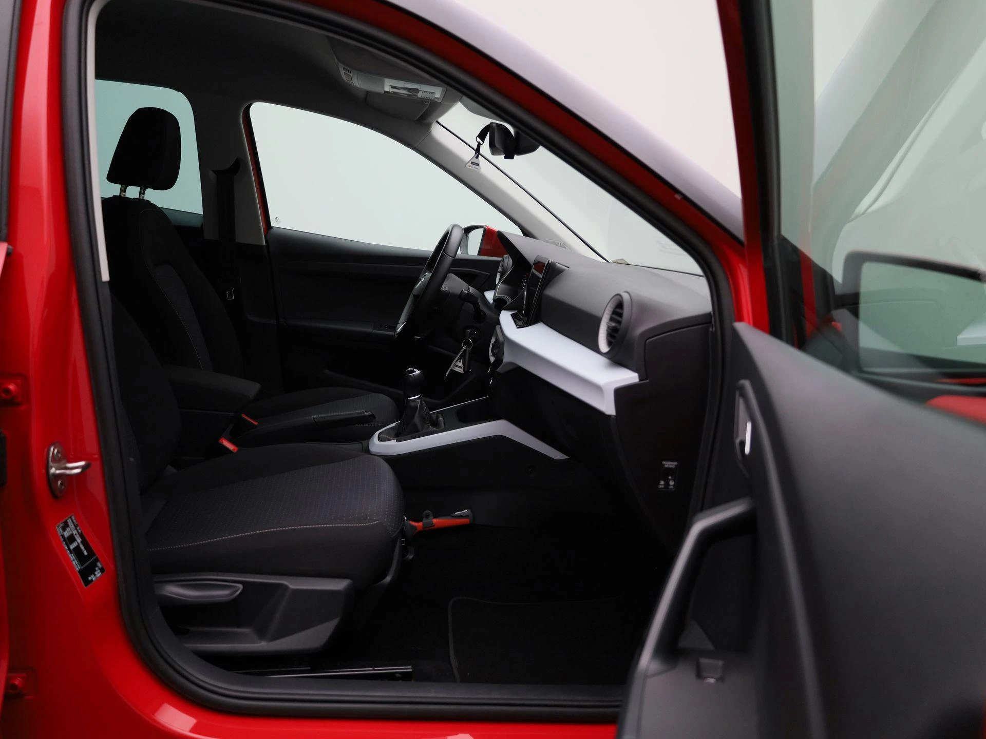 SEAT-Arona-image-32