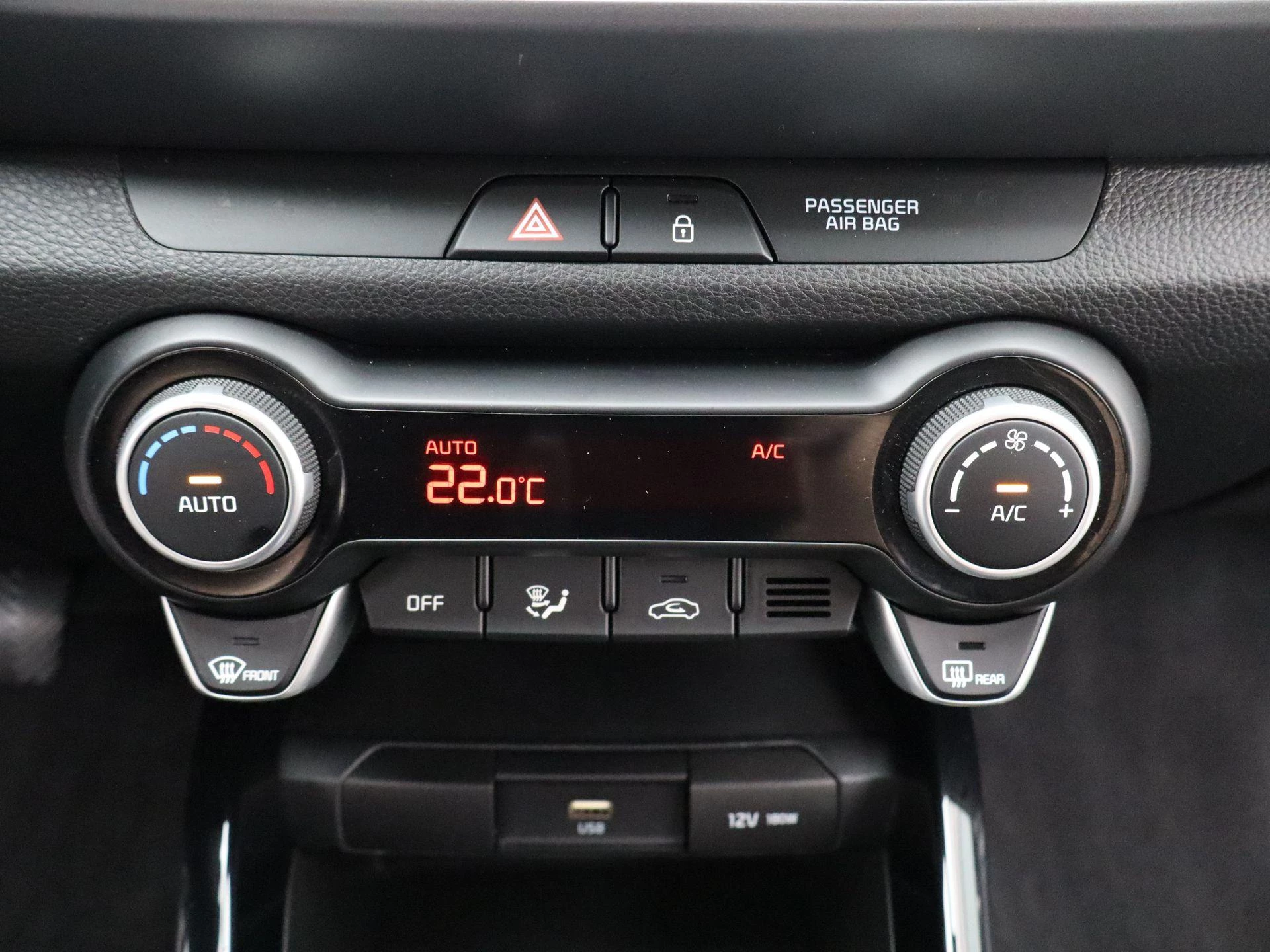 Kia-Stonic-image-16