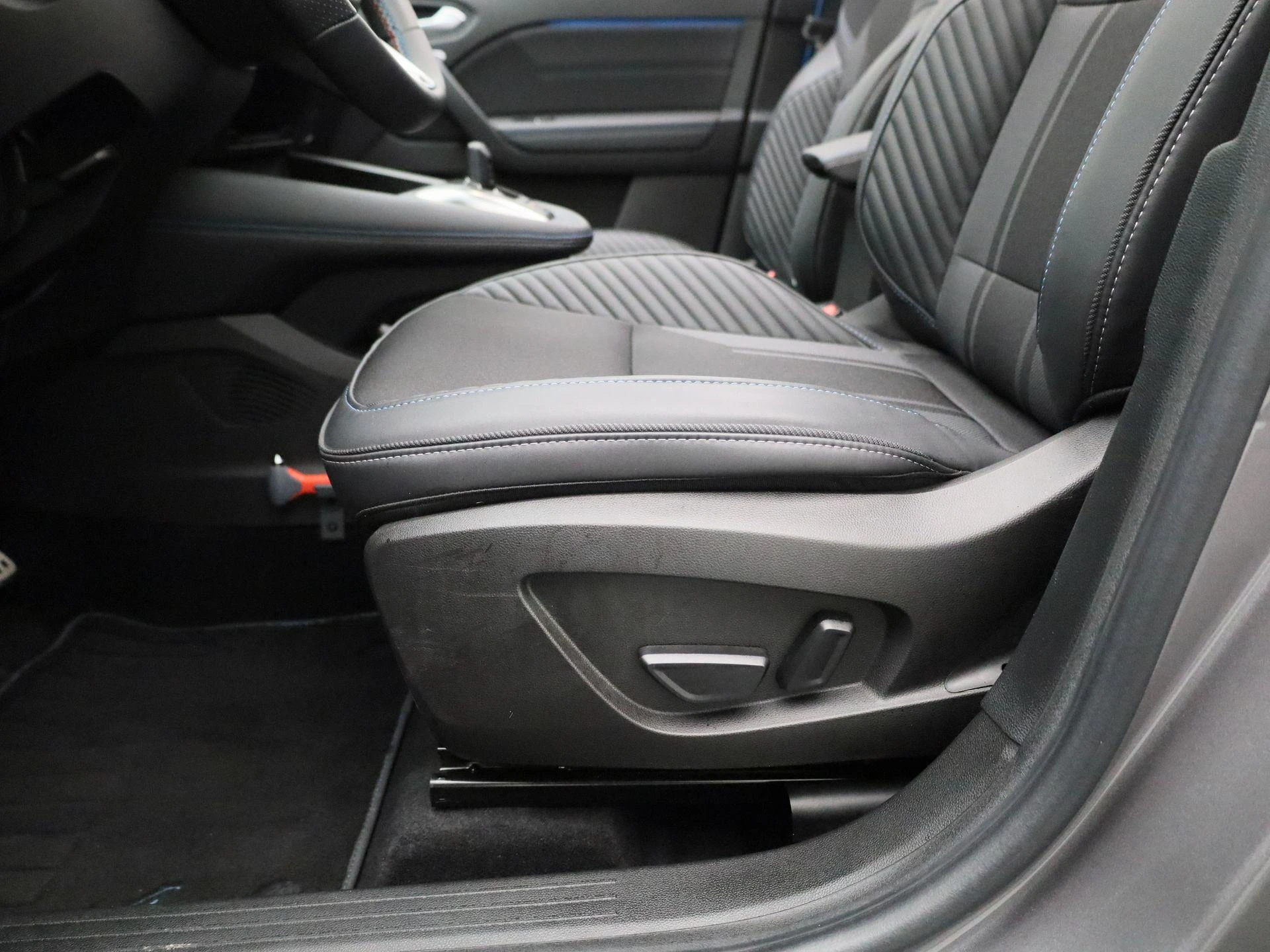 Renault-Captur-image-31