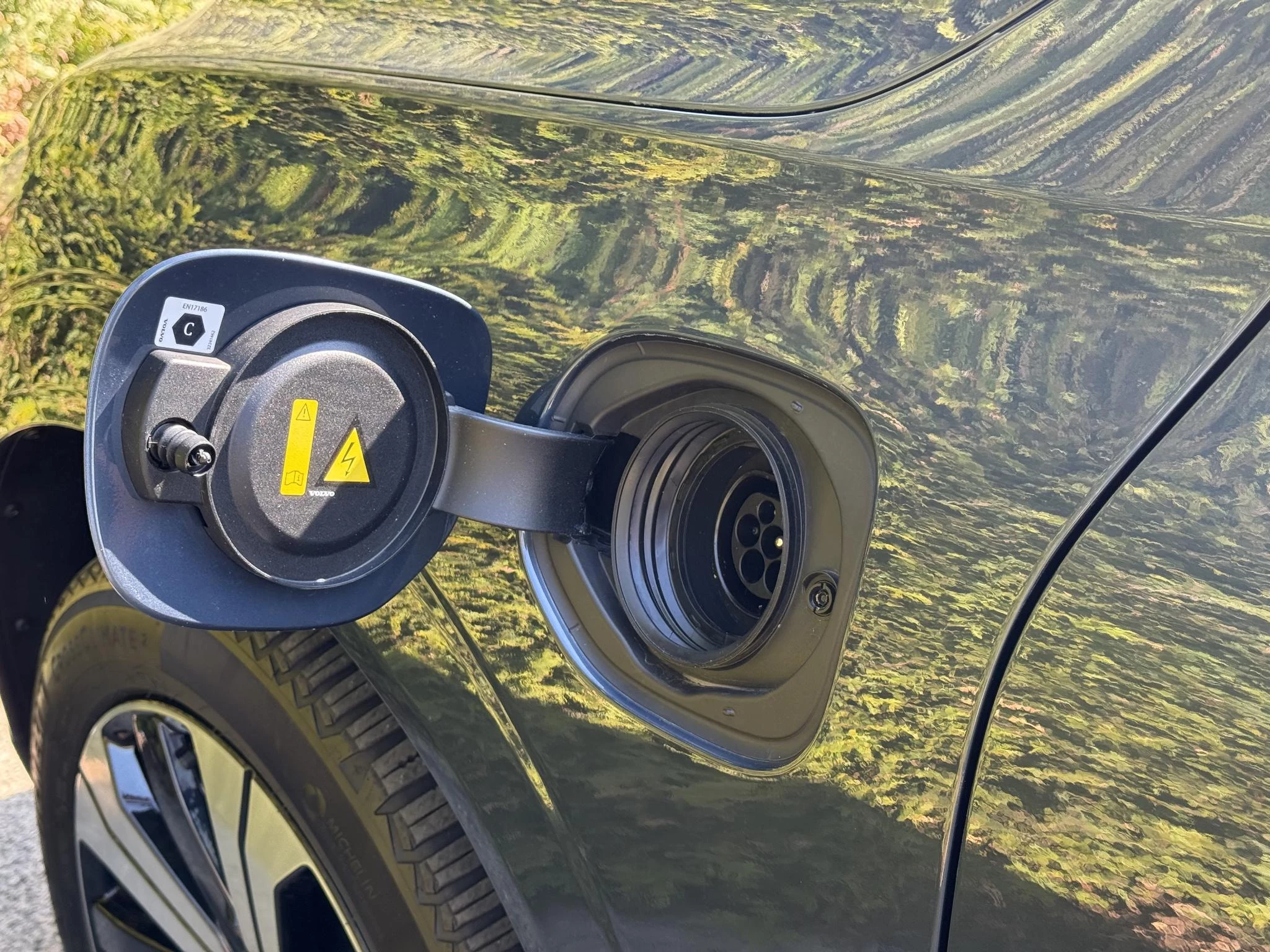 Volvo XC60 T6 Plug in Hybrid AWD Plus Dark