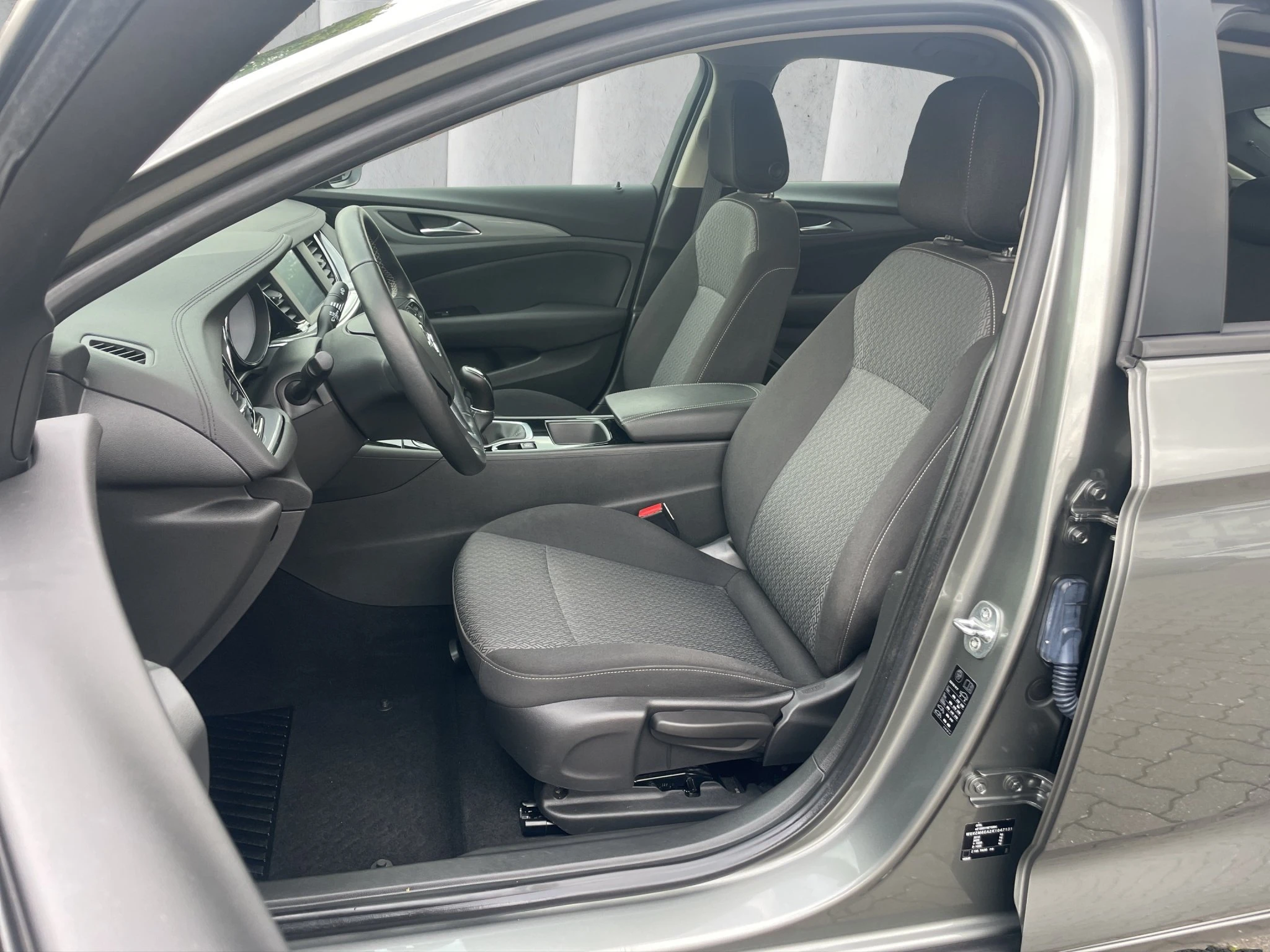 Opel-Insignia-image-9