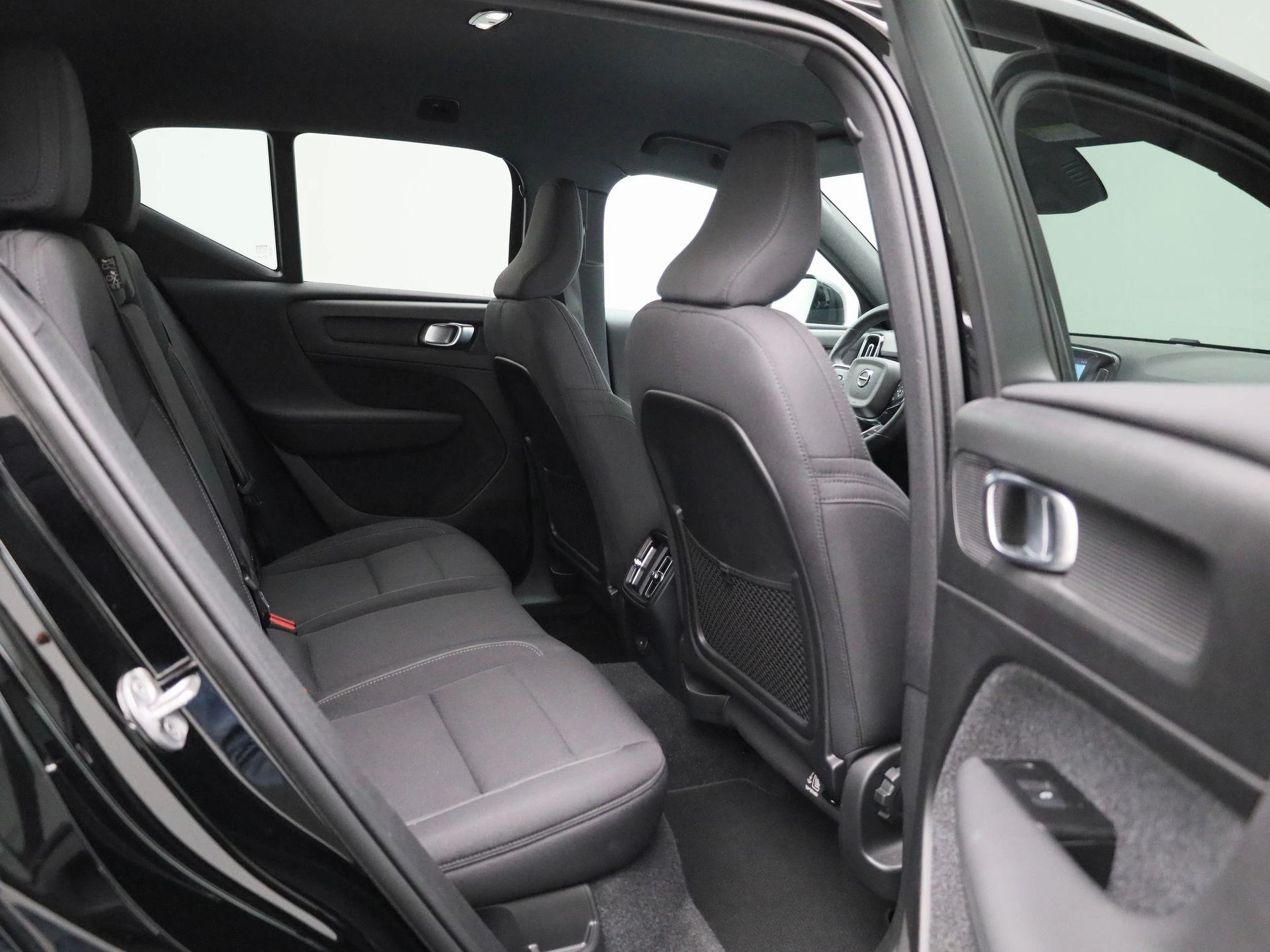 Volvo-XC40-image-35