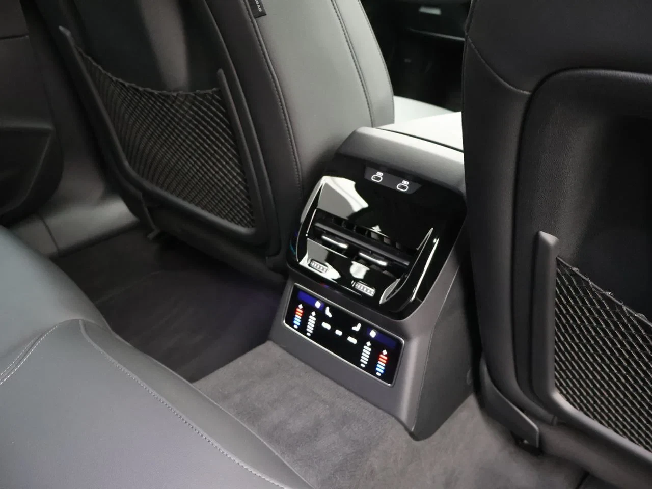 Audi A6 Avant 2.0TFSI Advanced 204PK *AUTOMAAT*LEDER*SPORTZETELS*CAMERA*CRUISE*MEMORY SEATS*PDC*NAVI*APP-CONNECT*...*