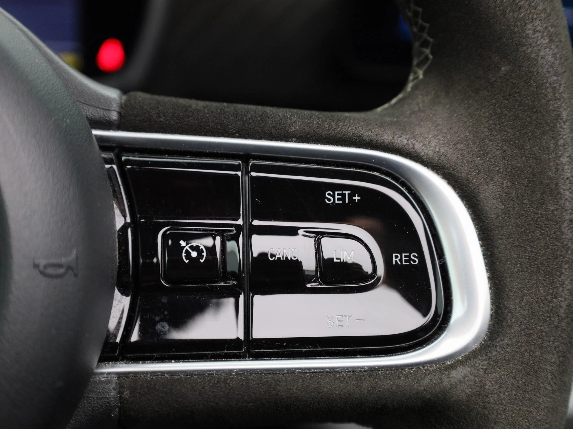 Abarth-500C-image-12