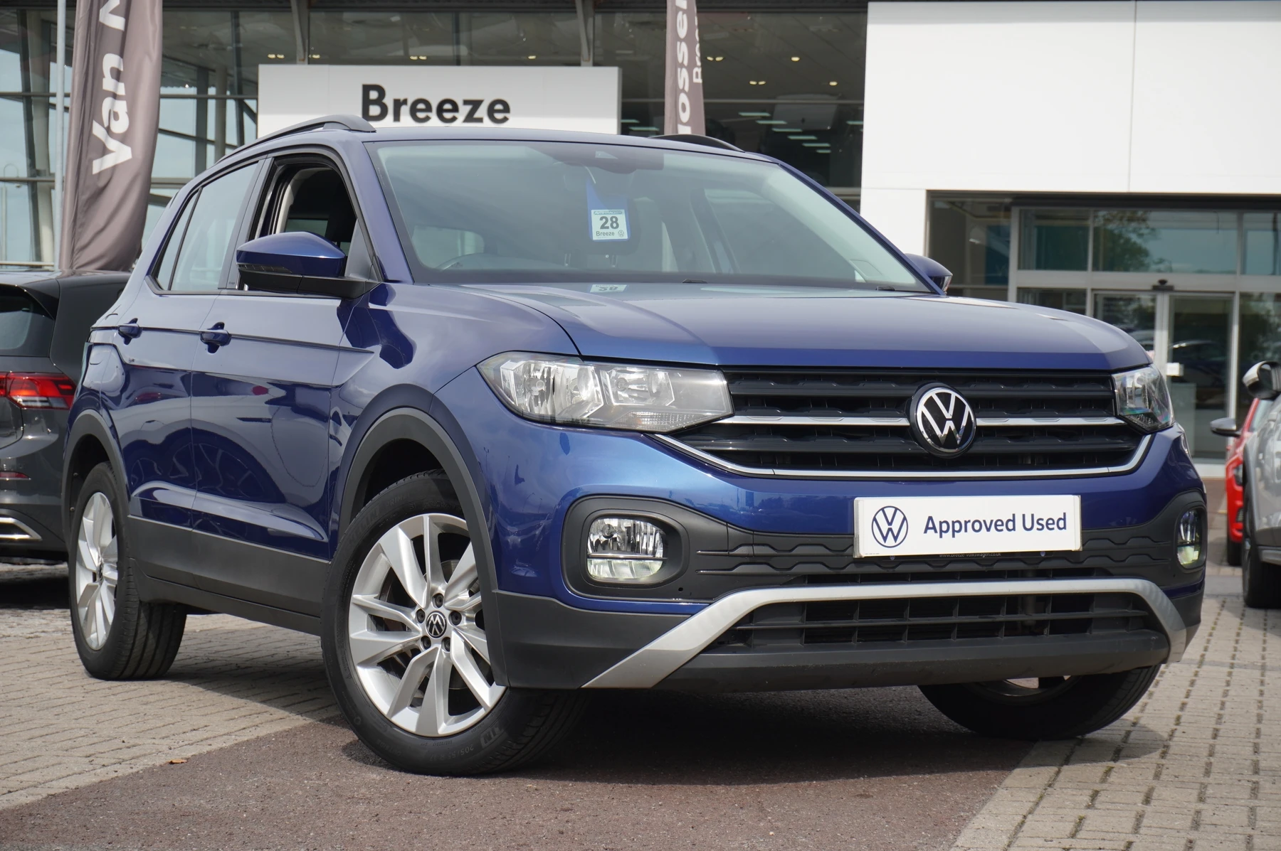 Volkswagen-T-Cross-image-0