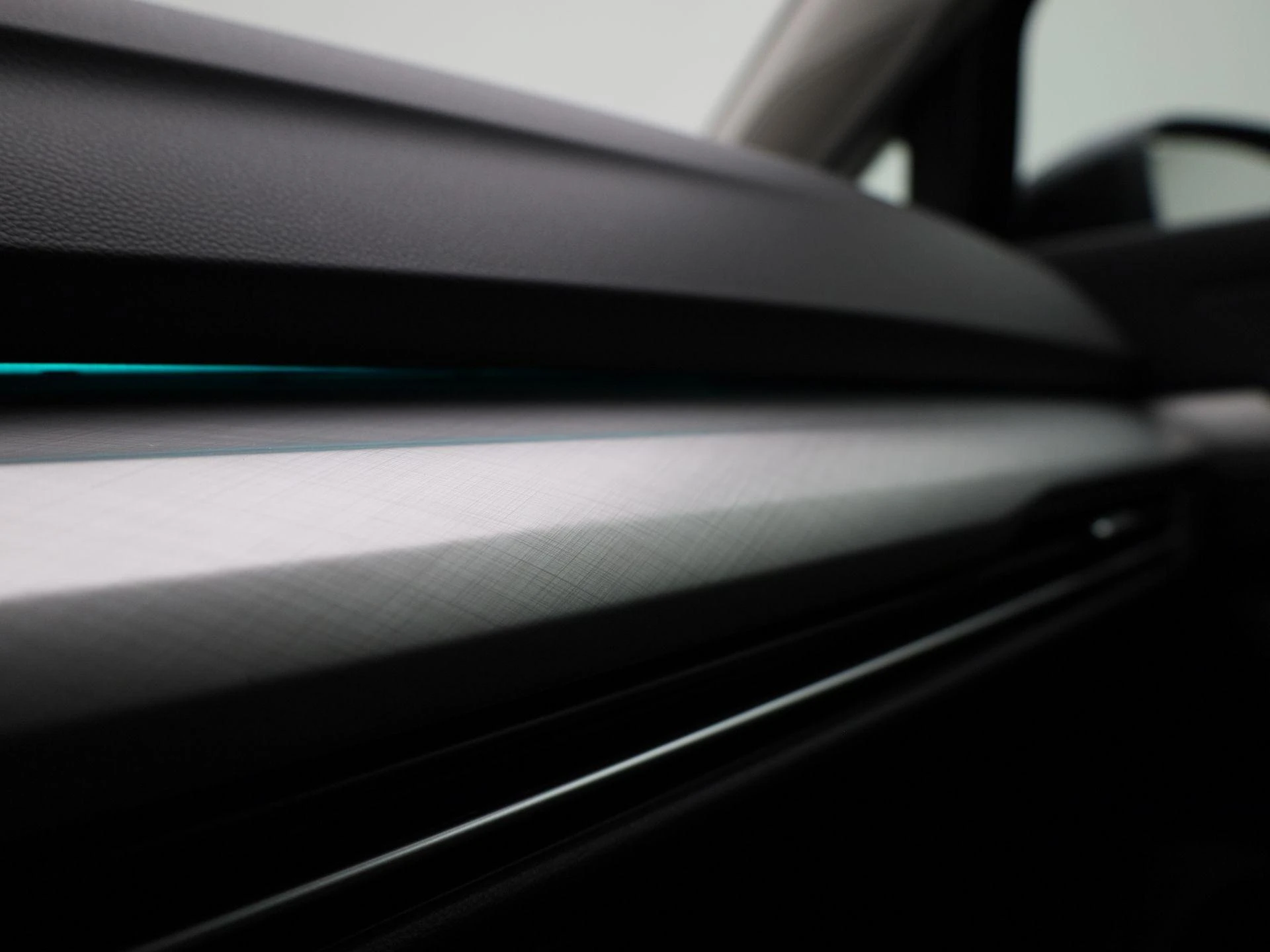 Volkswagen-Golf-image-25