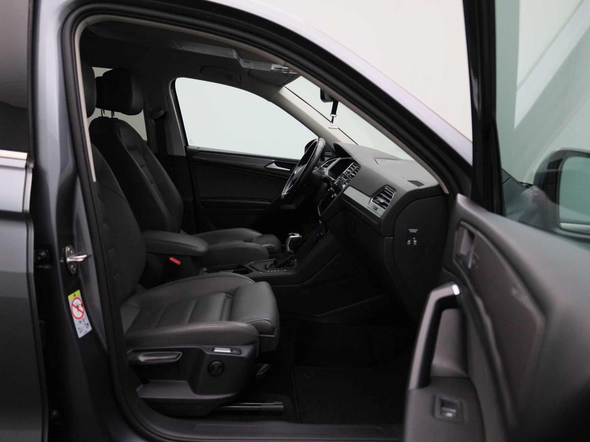 Volkswagen-Tiguan Allspace-image-36