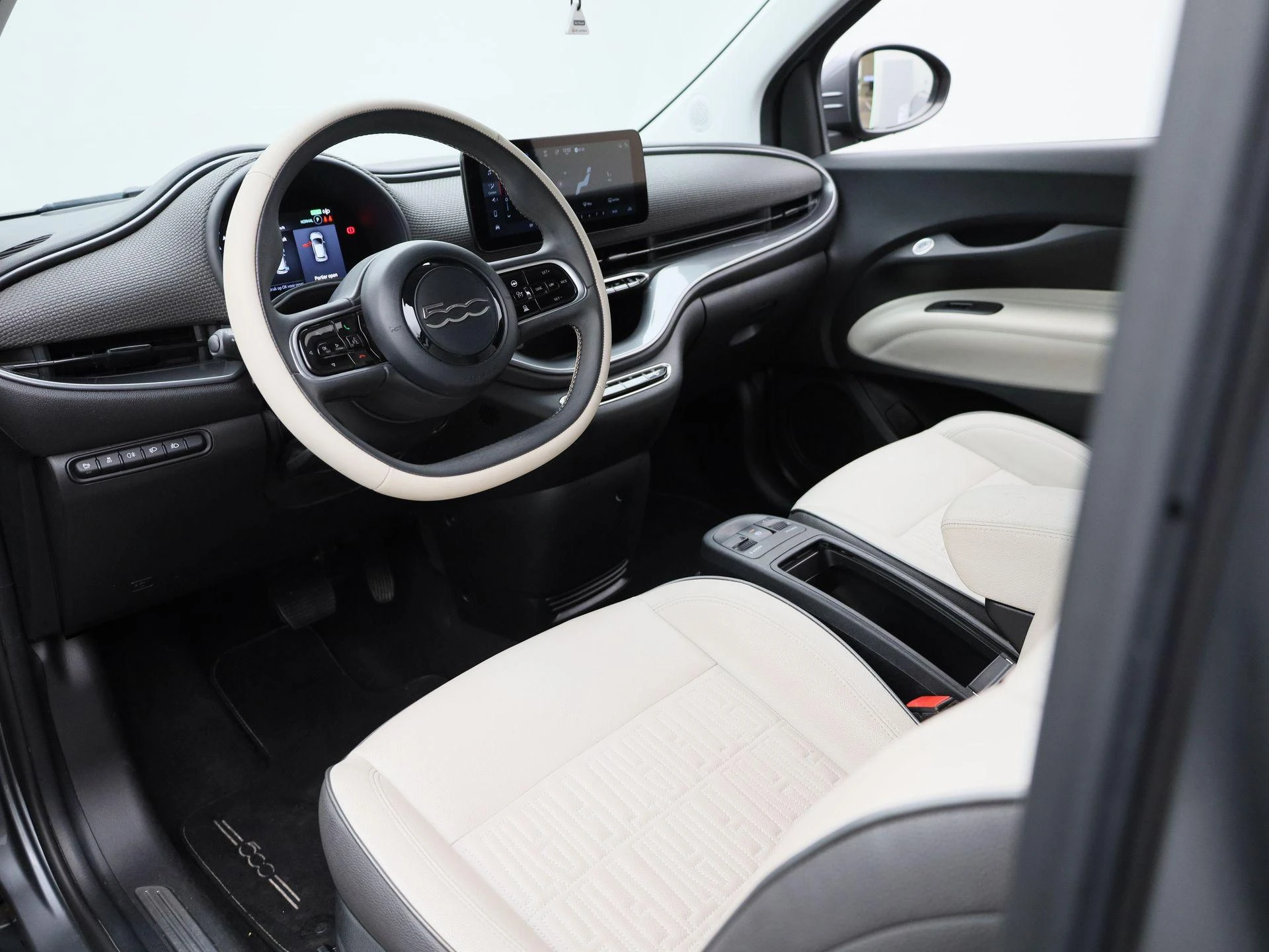 Fiat-500e-image-19