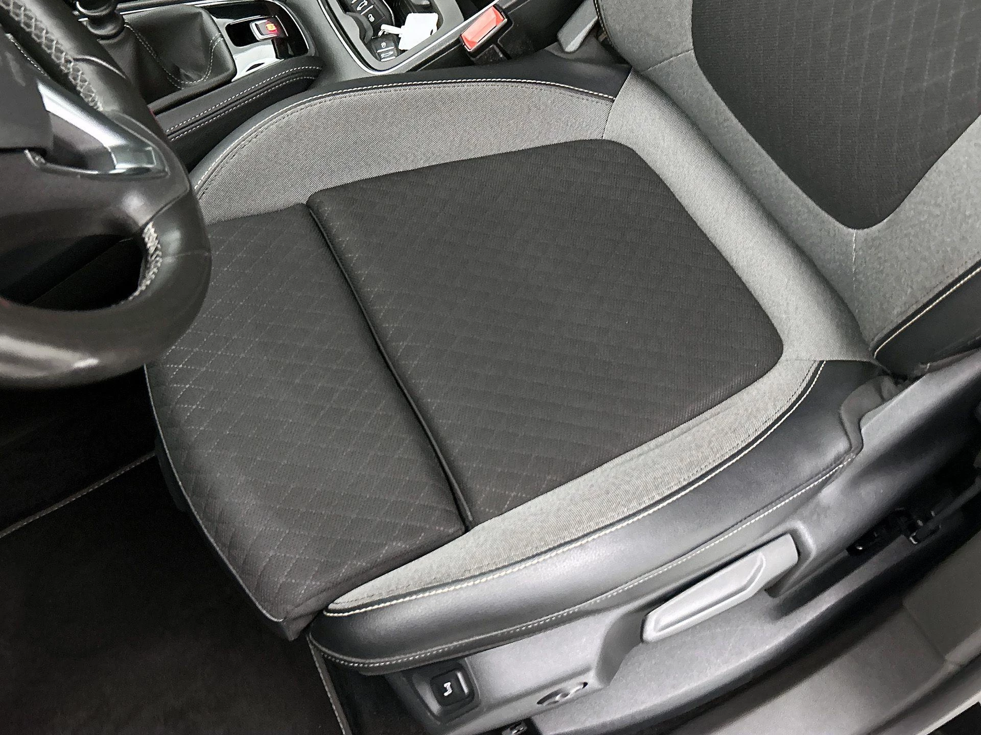 Opel-Grandland X-image-13
