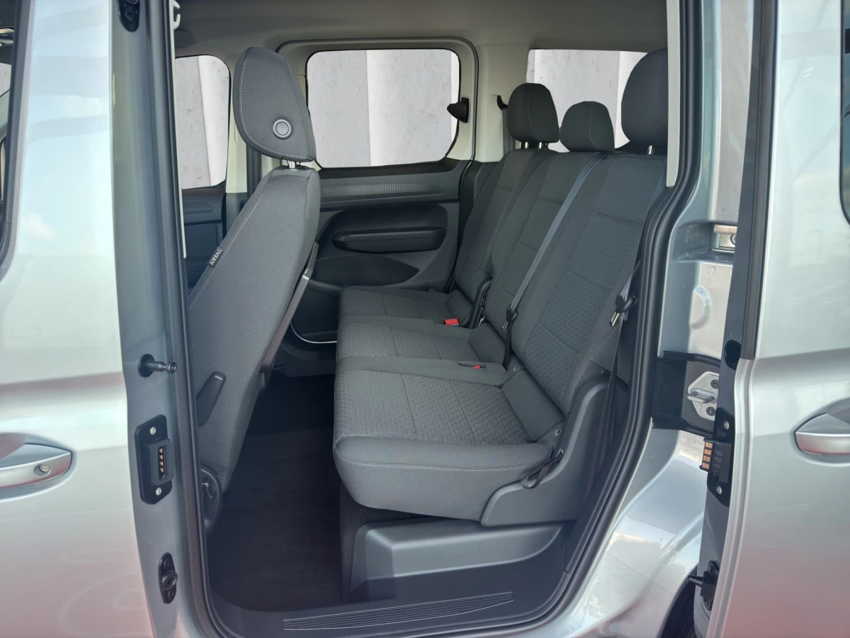 Ford-Tourneo Connect-image-7