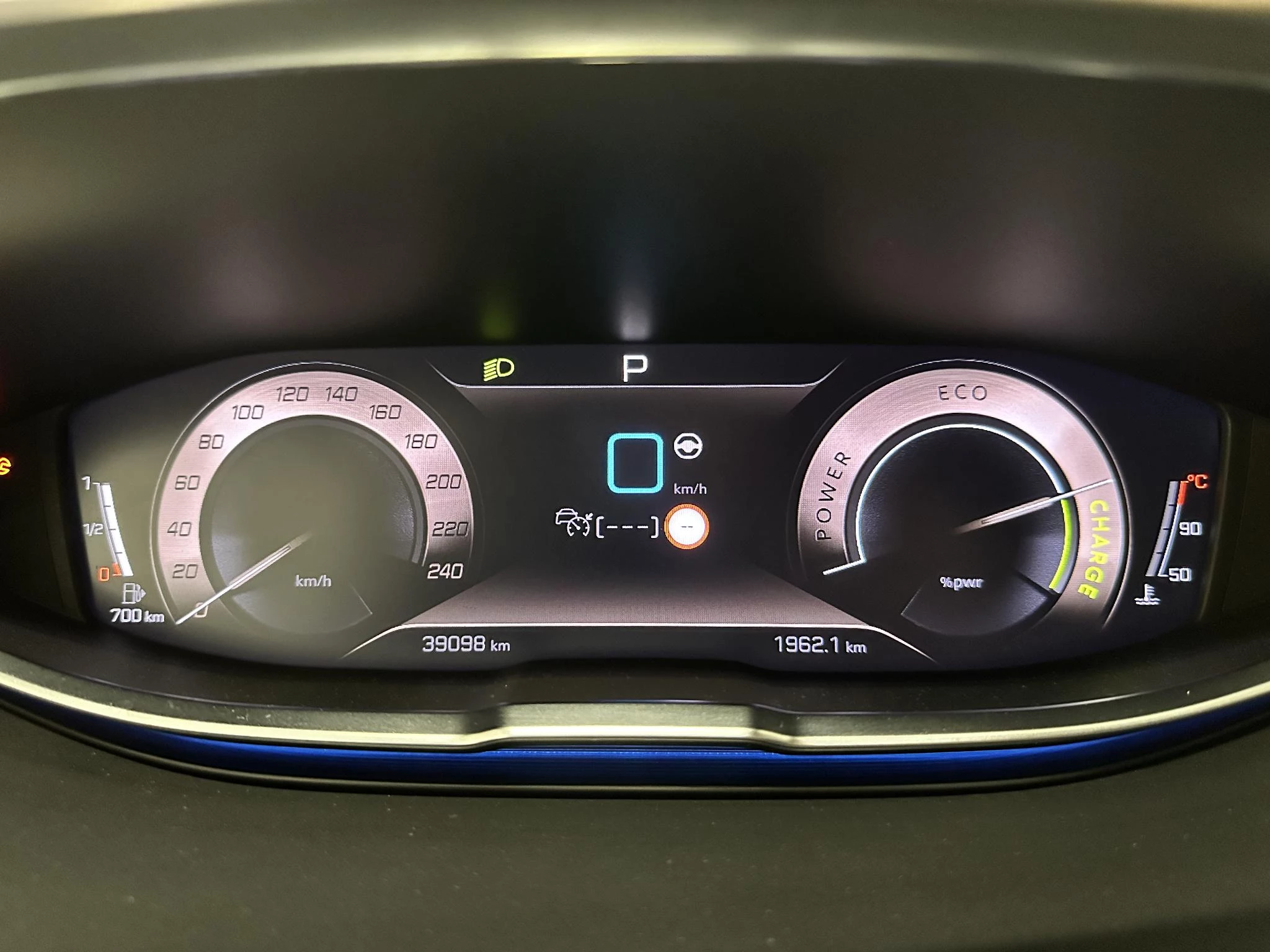 Peugeot-5008-image-8