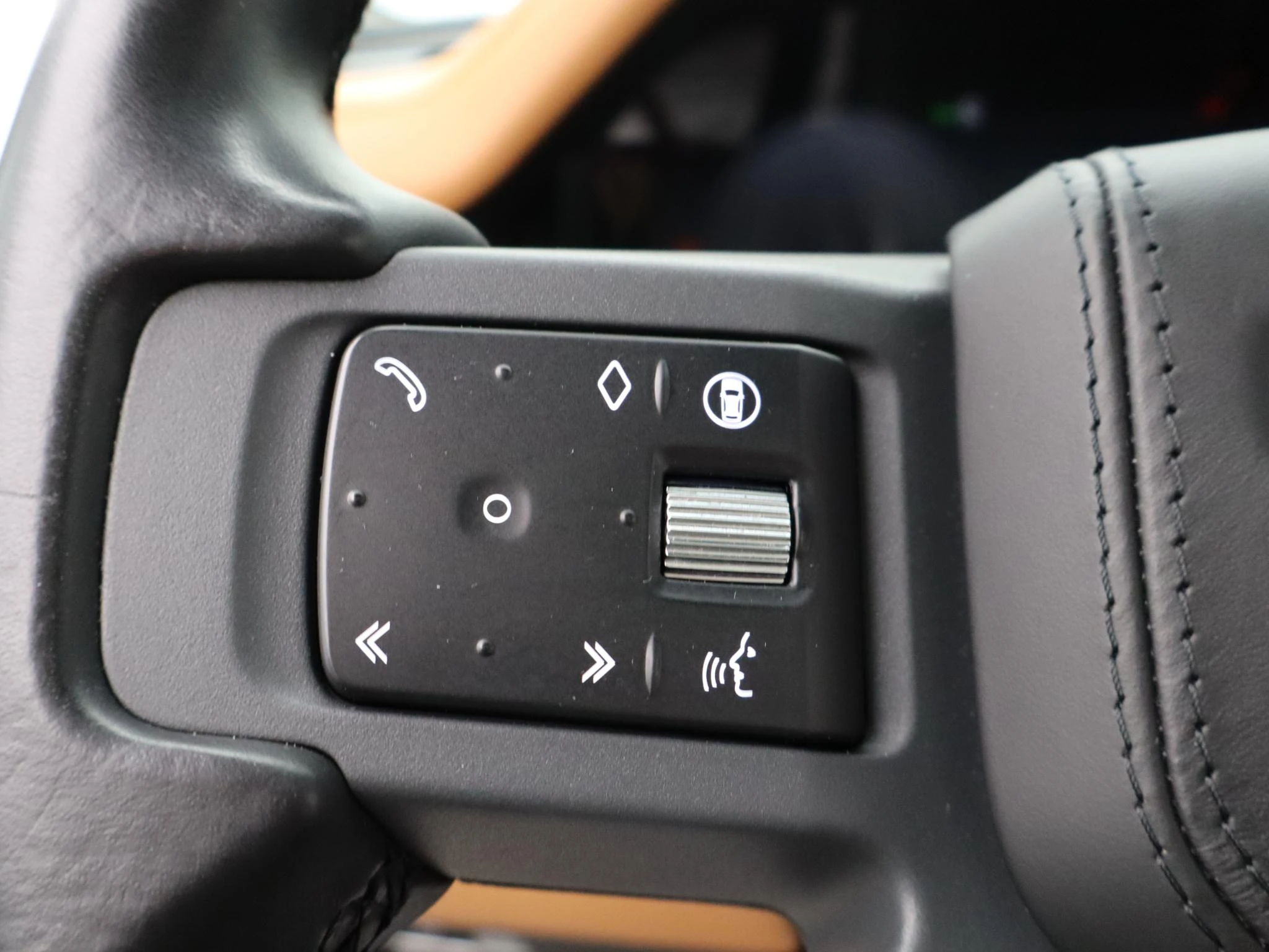 Land Rover-Defender-image-23