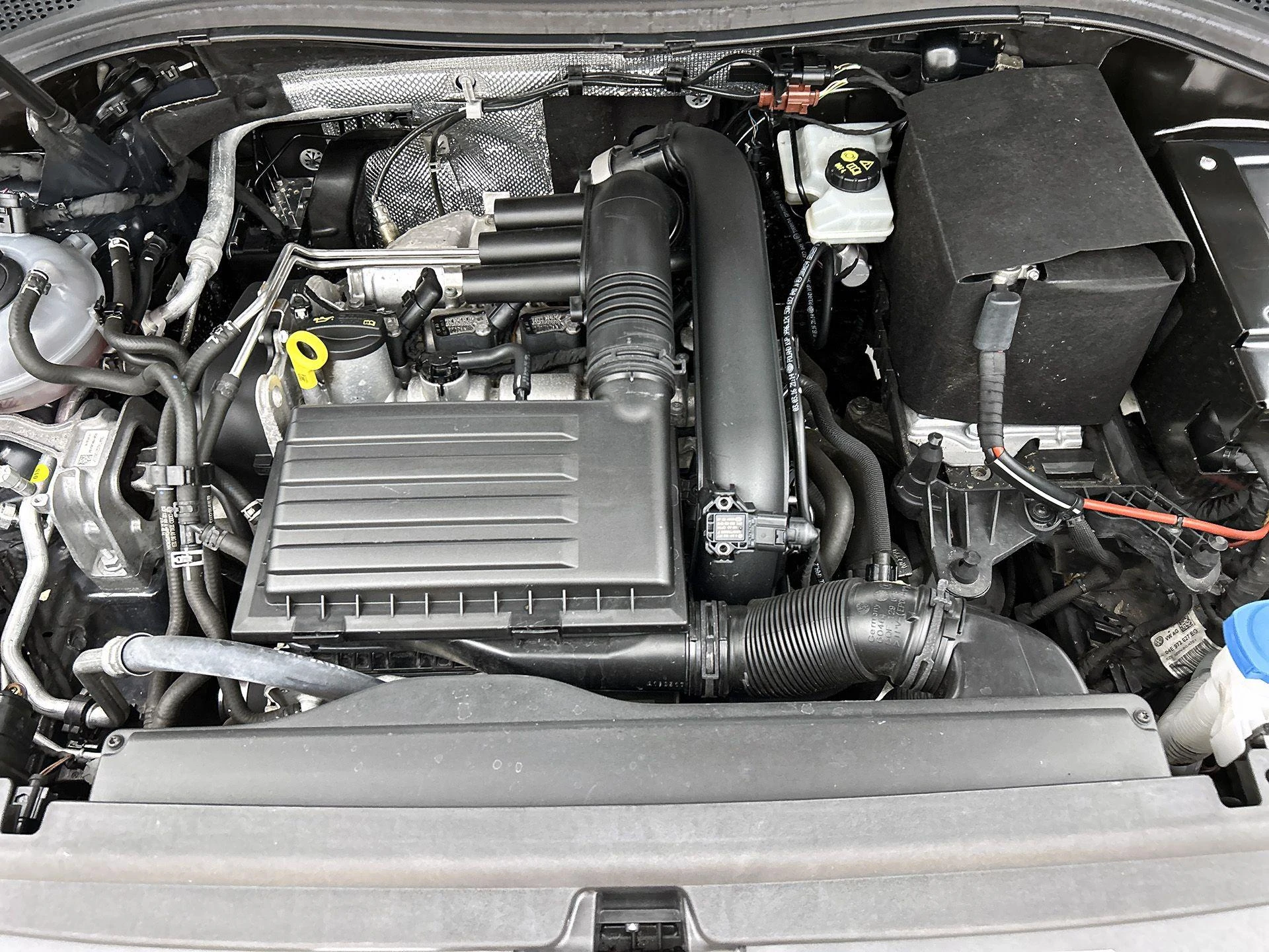 Volkswagen-Tiguan-image-8