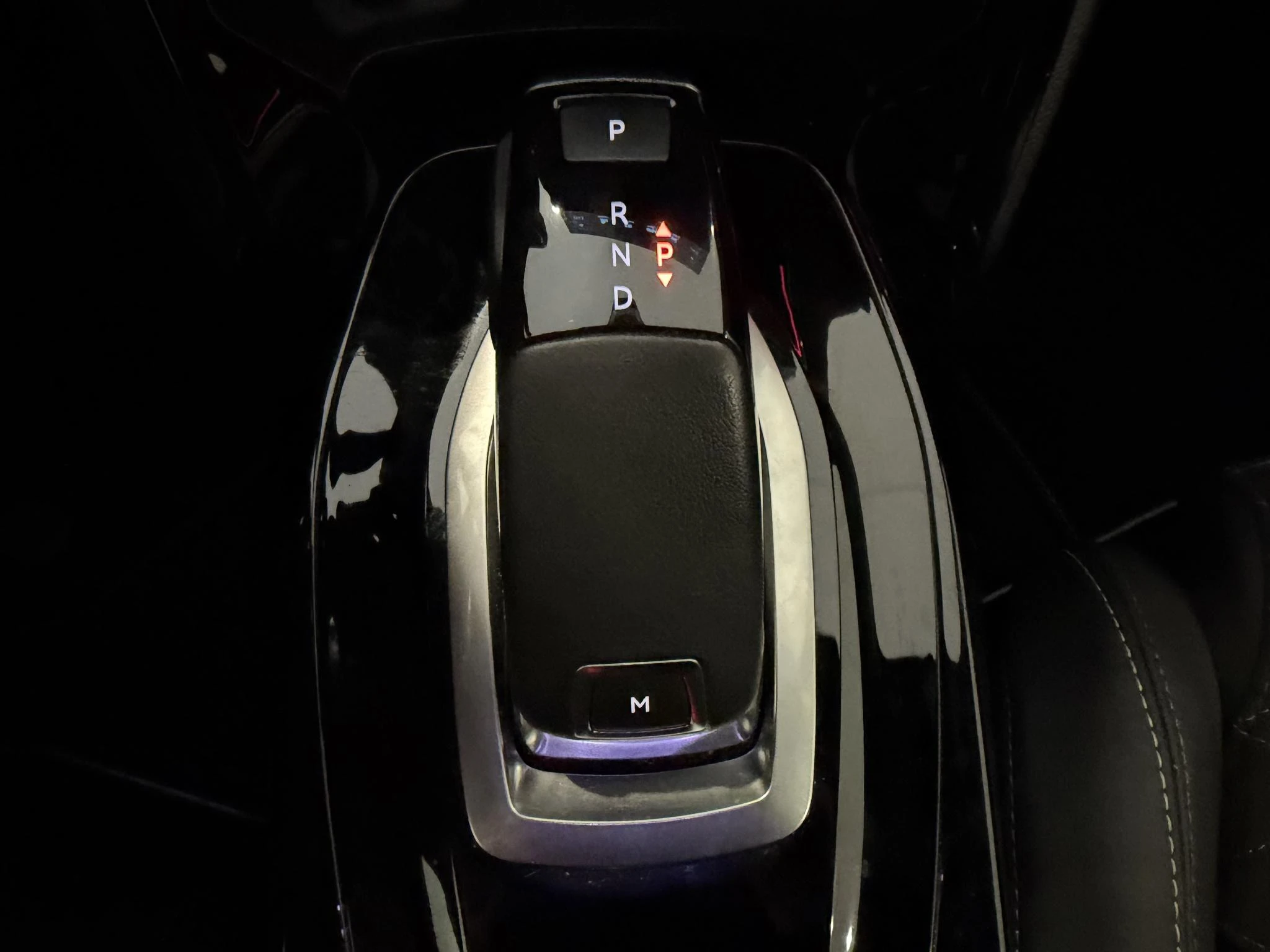 Peugeot-208-image-12