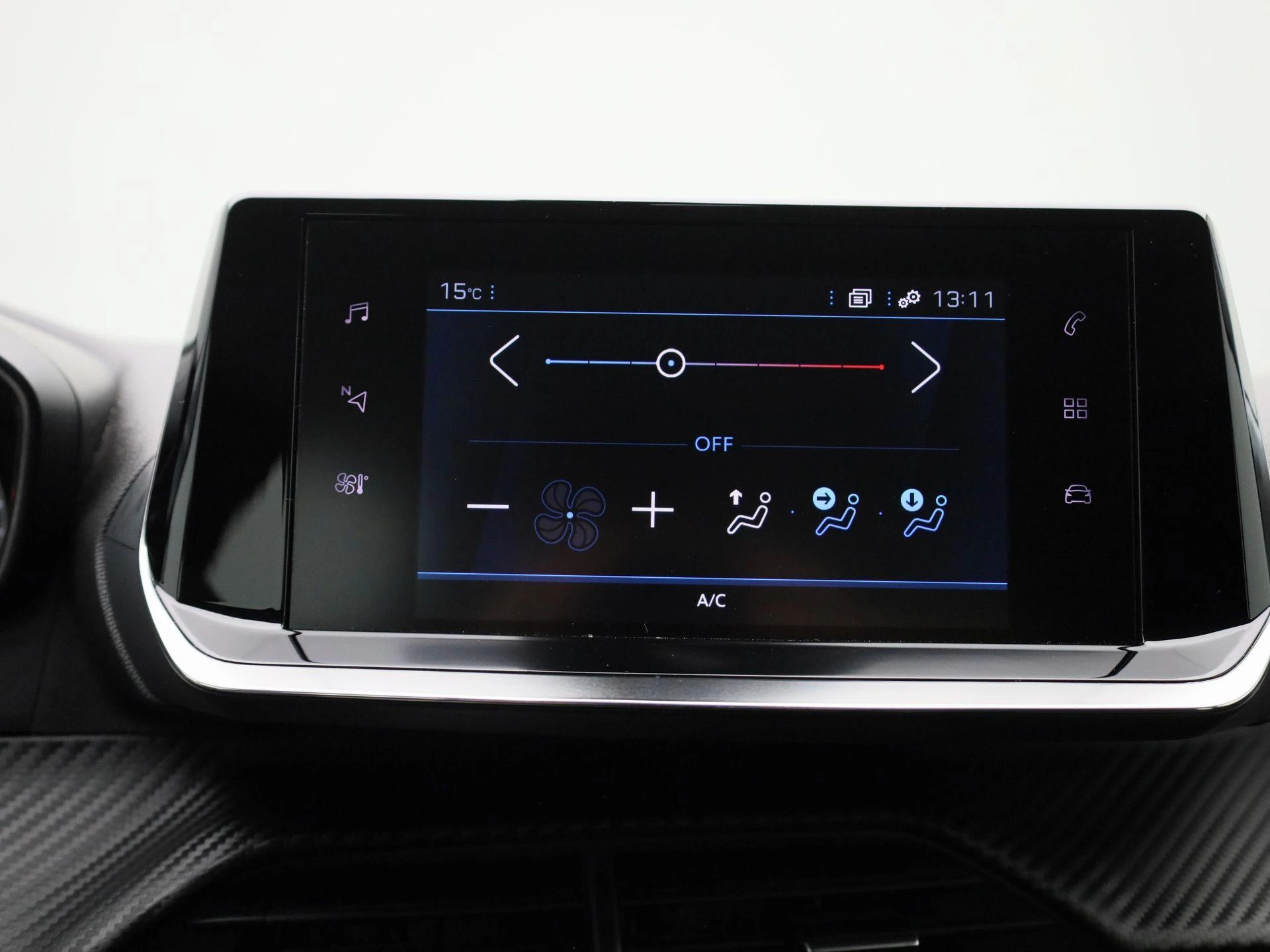 Peugeot-208-image-19