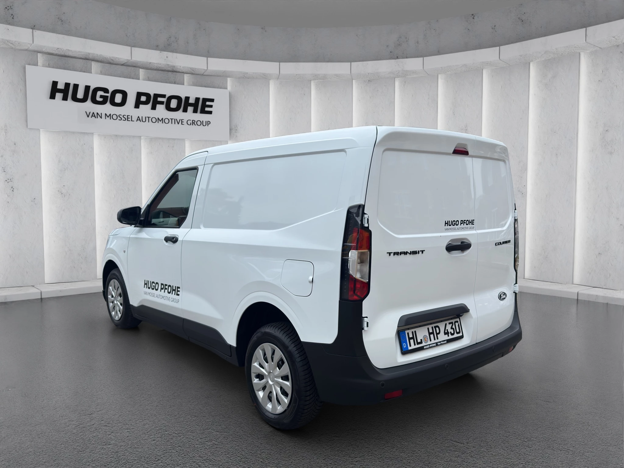 Ford-Transit Courier-image-2