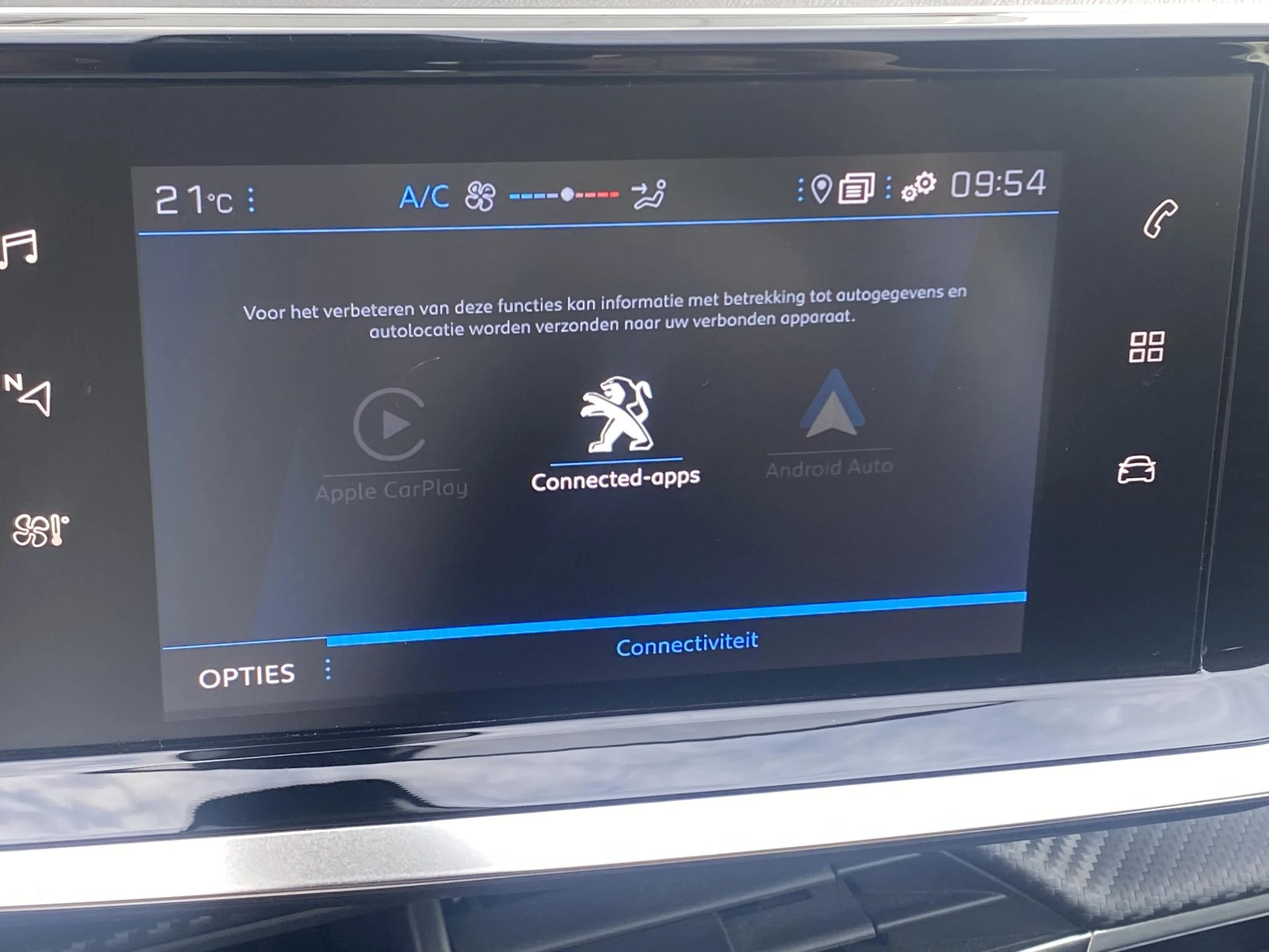 Peugeot-2008-image-18