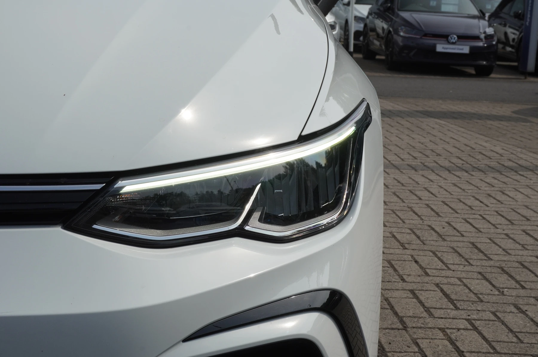 Volkswagen-Golf-image-40