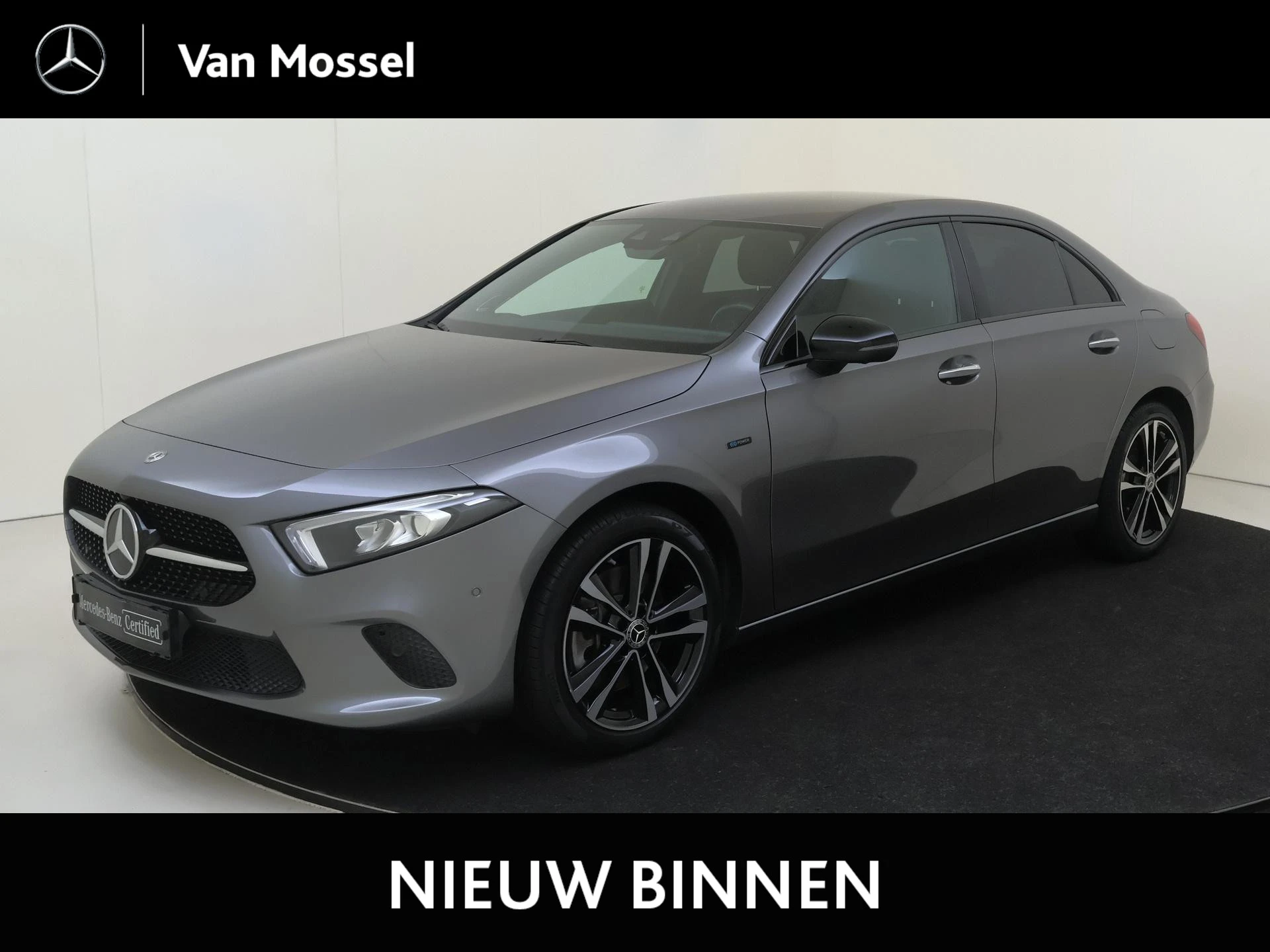 Mercedes-Benz-A-Klasse-image-0
