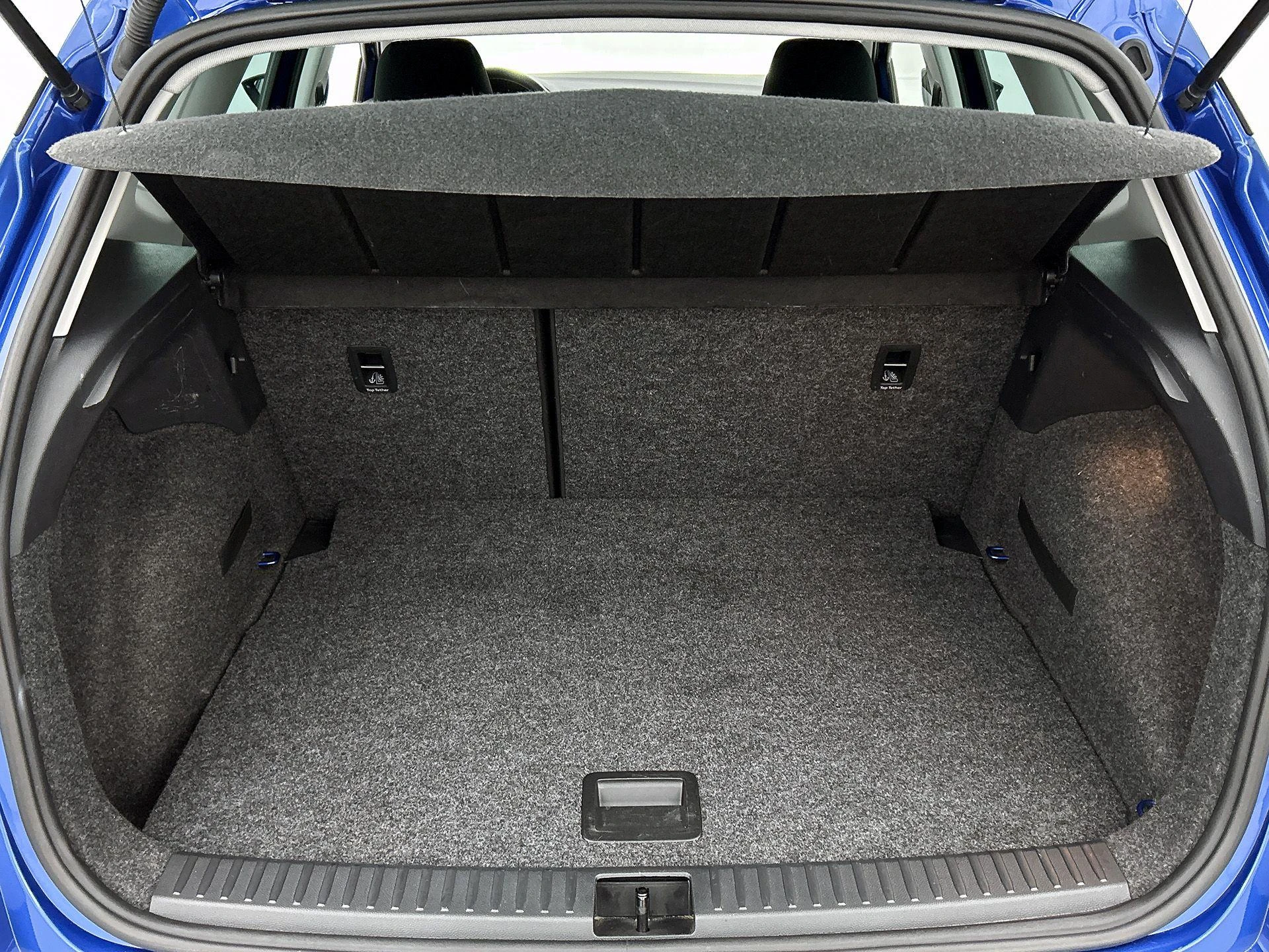 SEAT-Arona-image-18