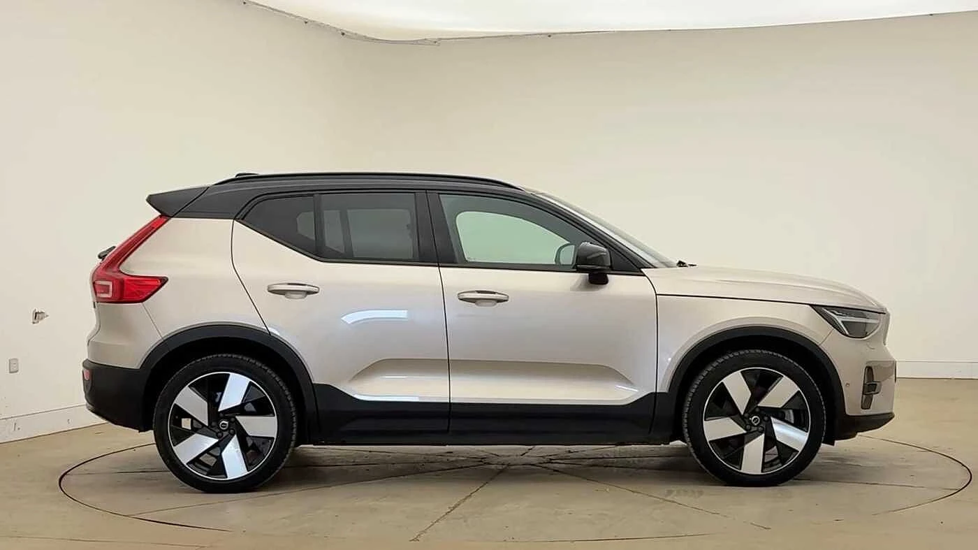 Volvo-XC40-image-2