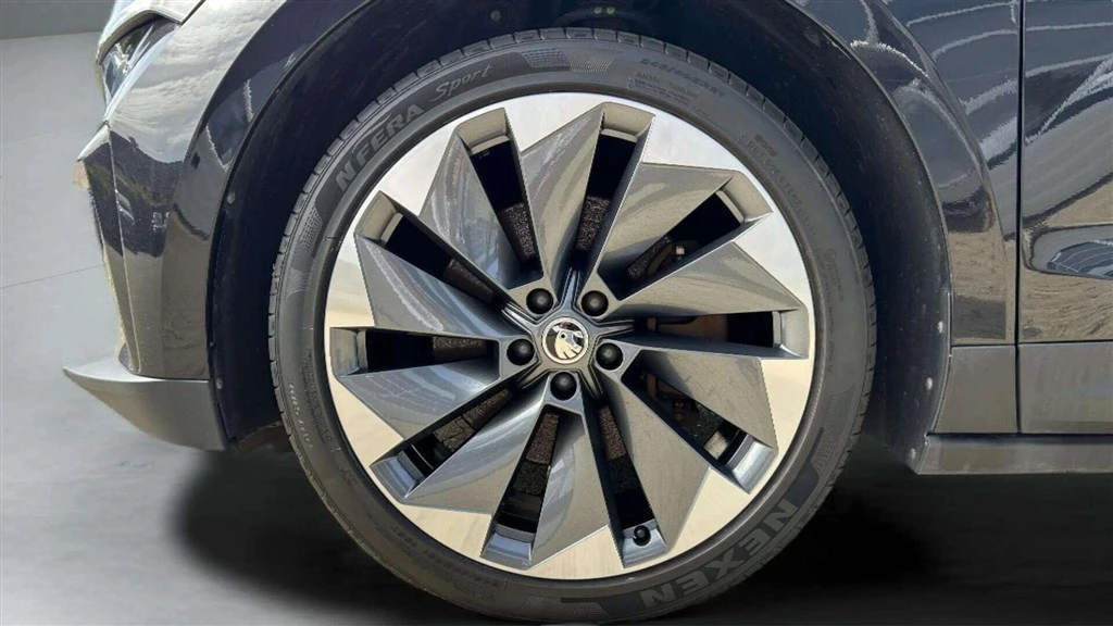 Škoda-Enyaq iV-image-8