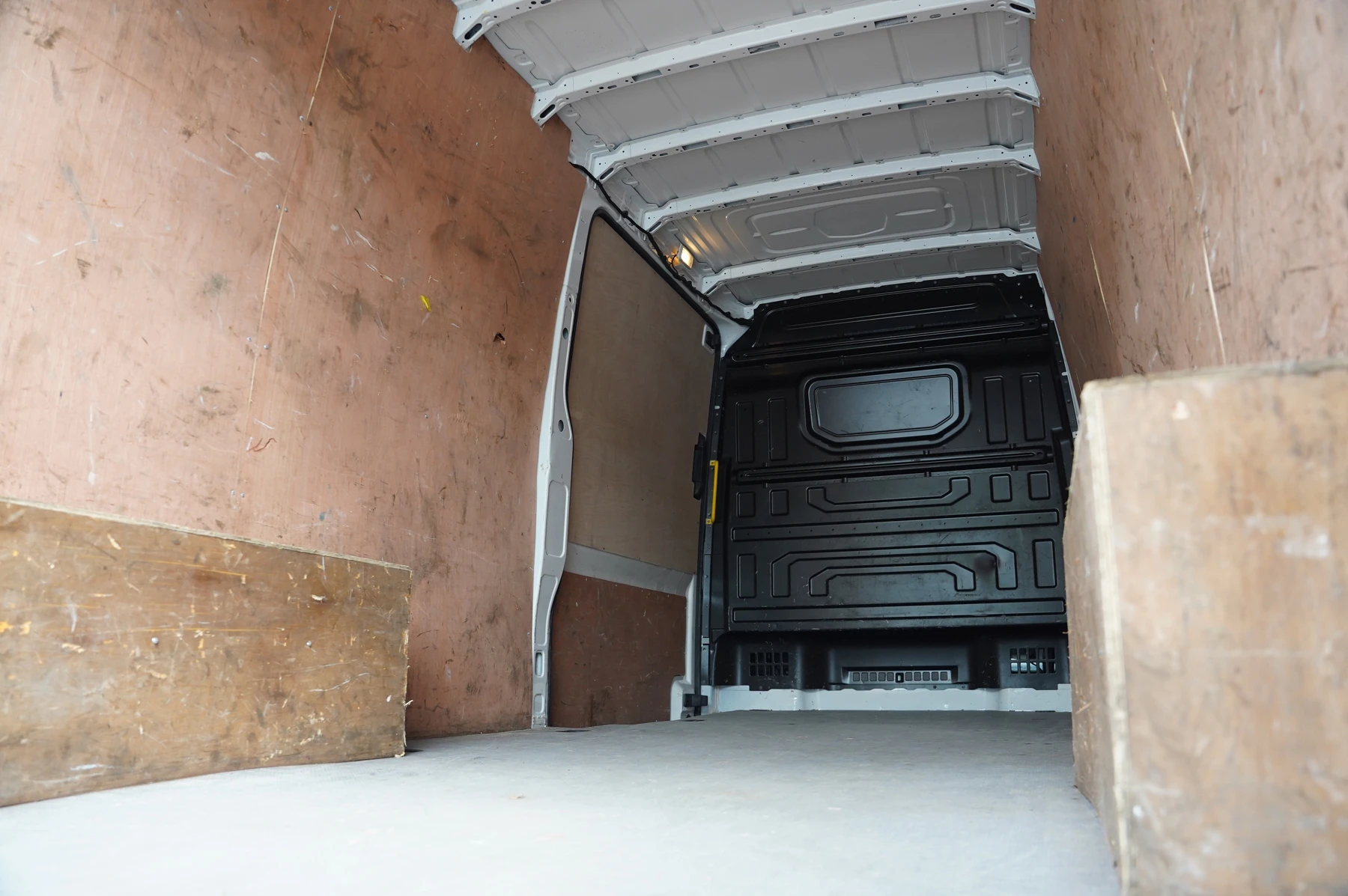 Volkswagen-Crafter-image-31