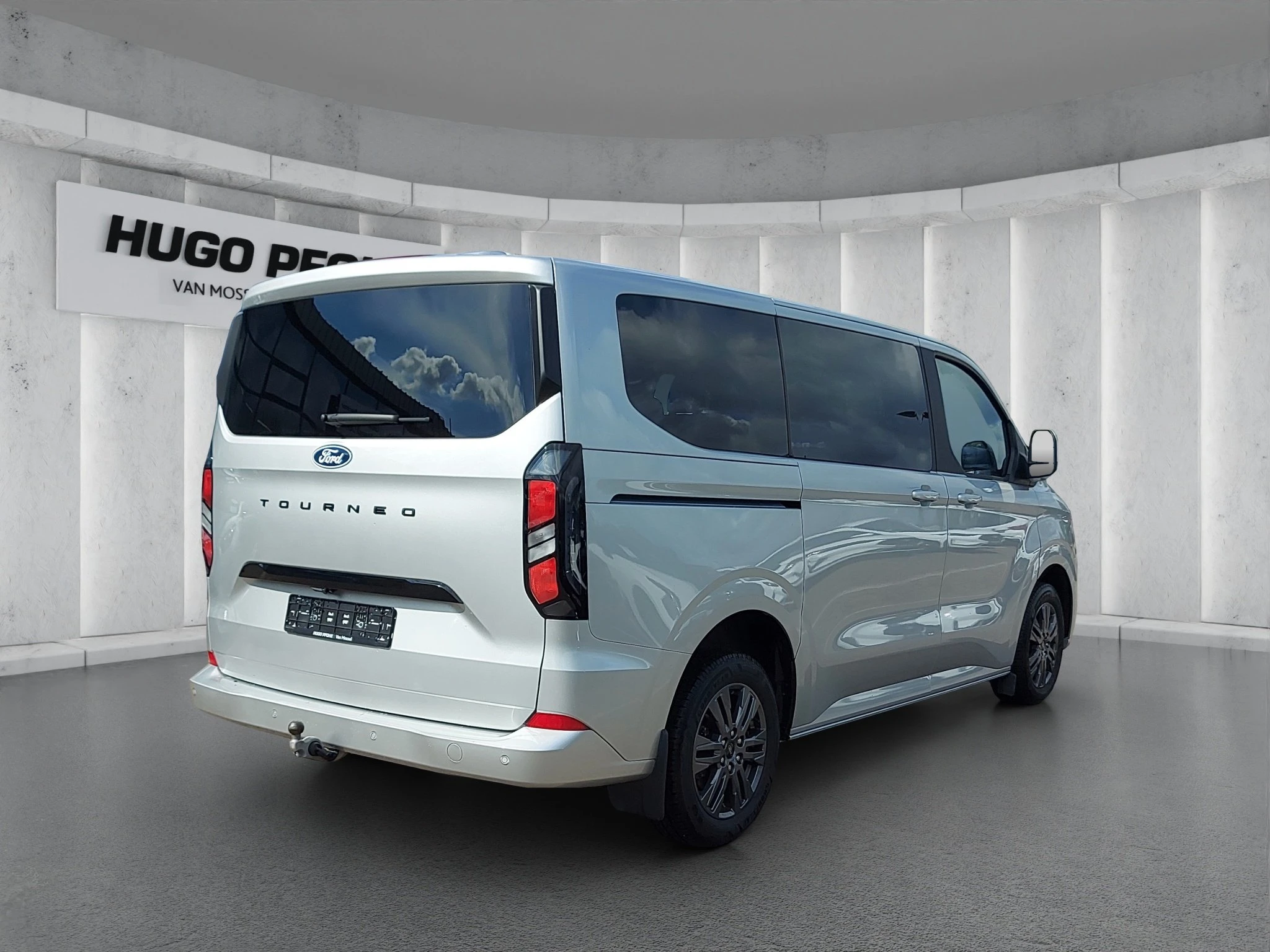 Ford-Tourneo Custom-image-4