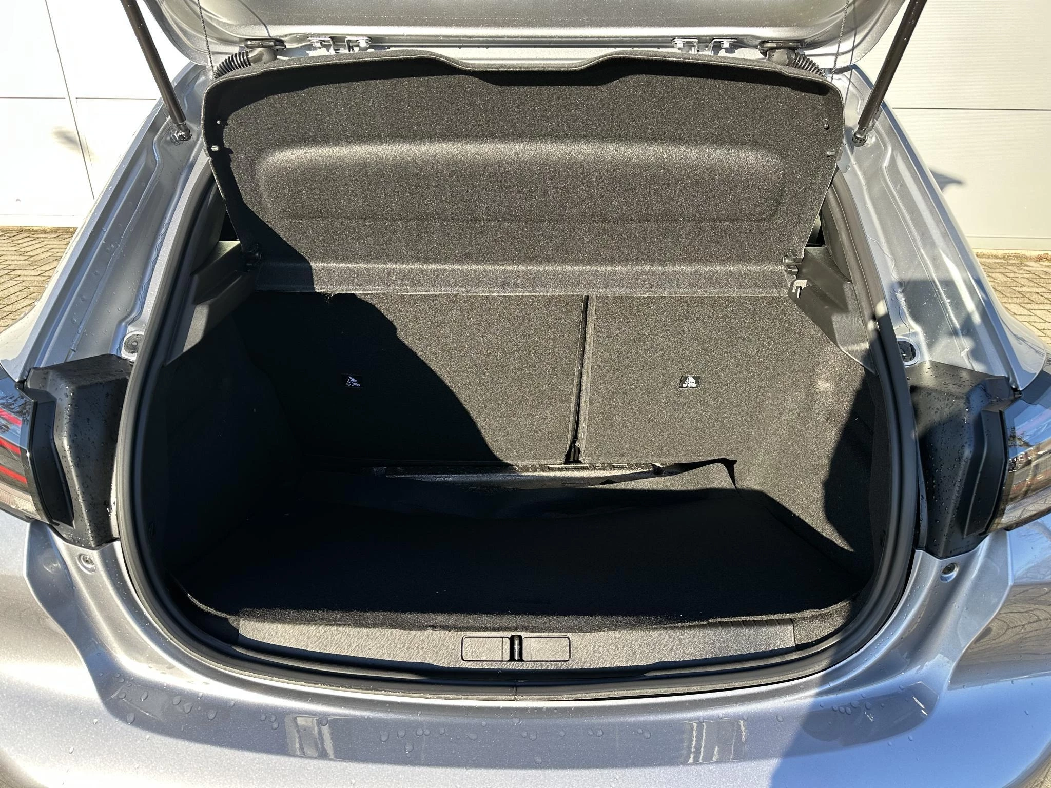 Peugeot-208-image-14