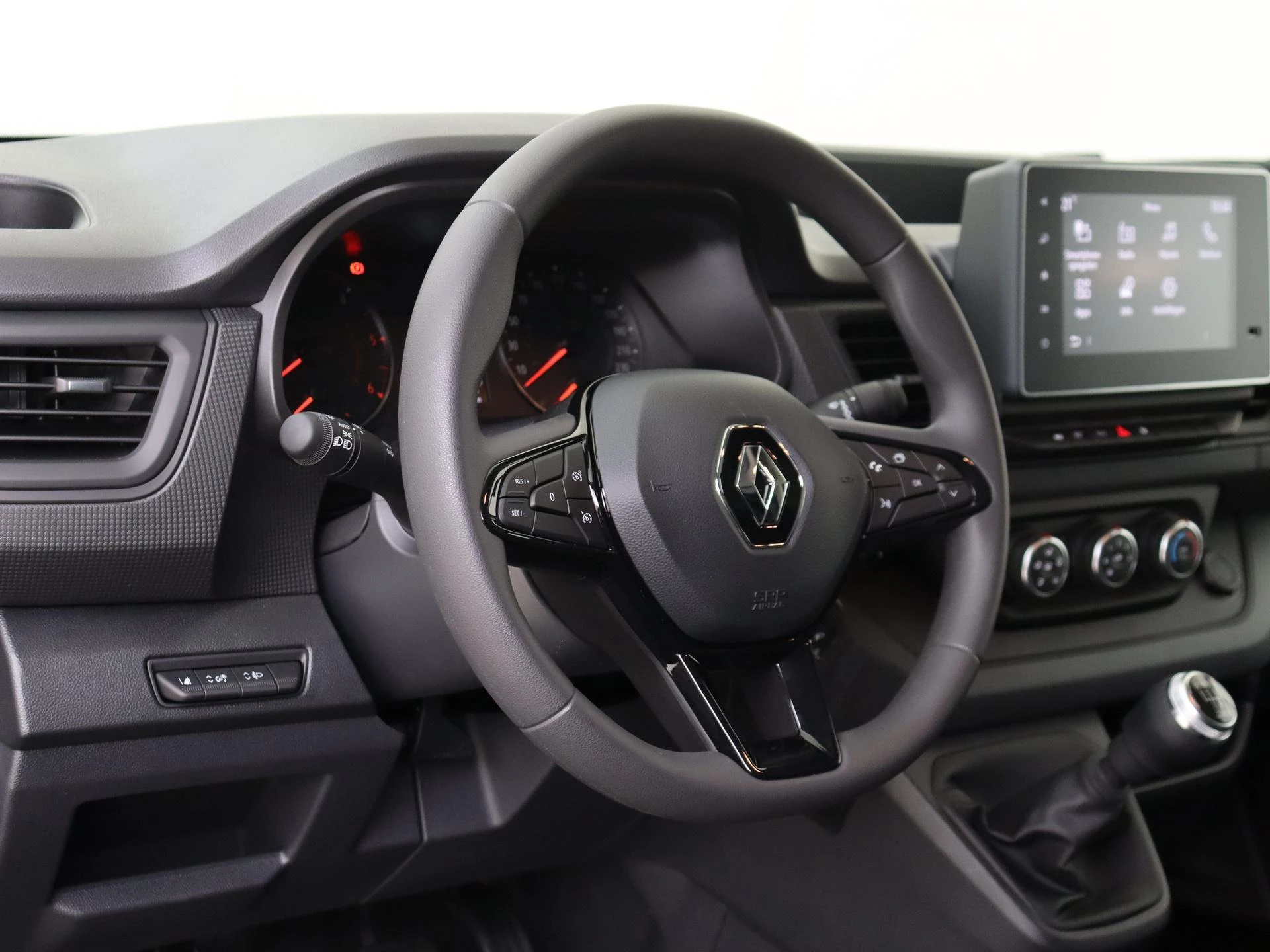 Renault-Trafic-image-8