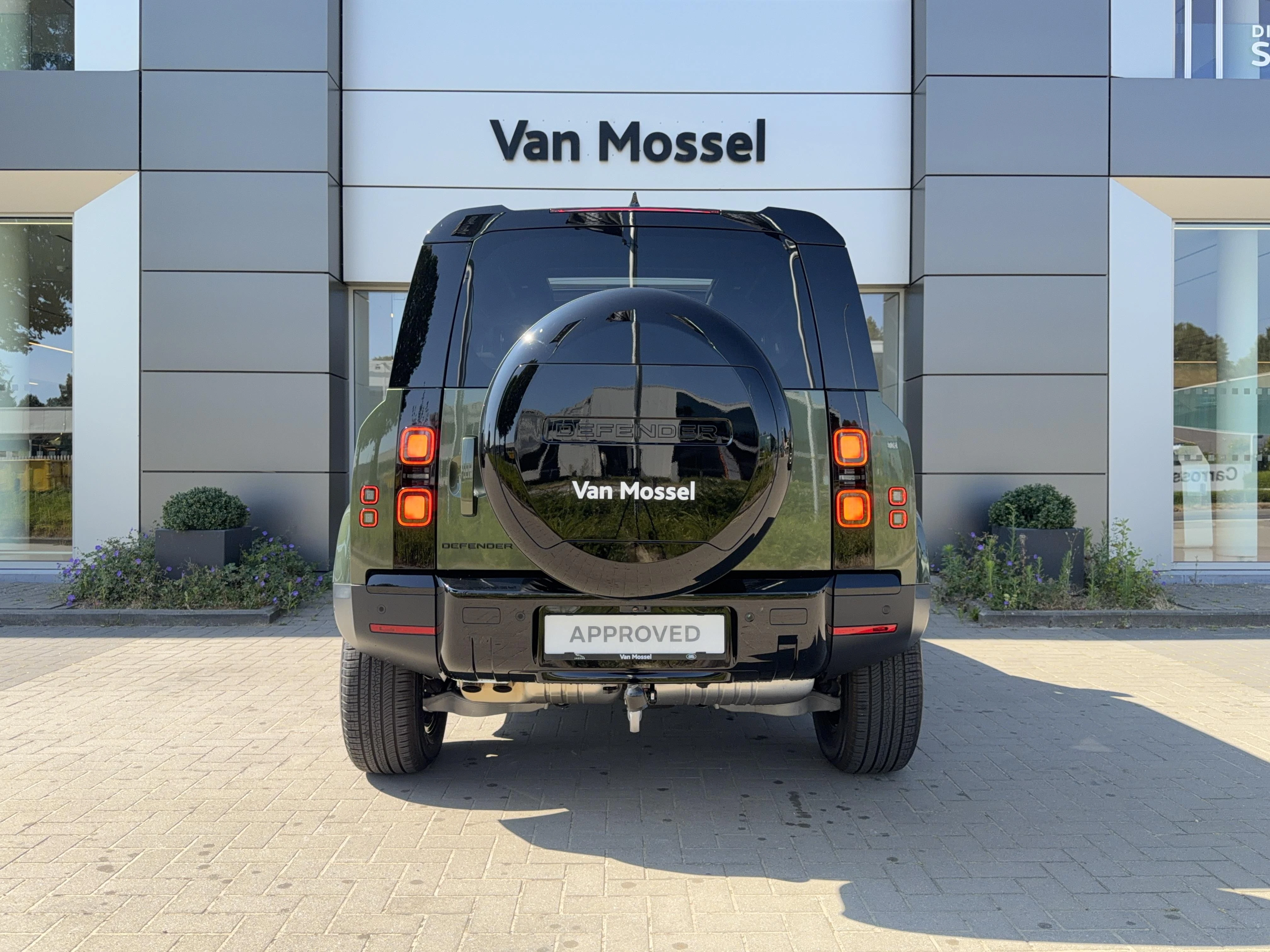 Land Rover Defender 90 D250 S