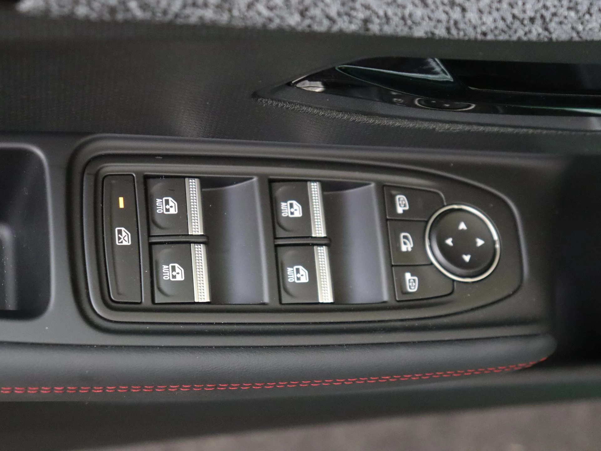 Renault-Clio-image-22