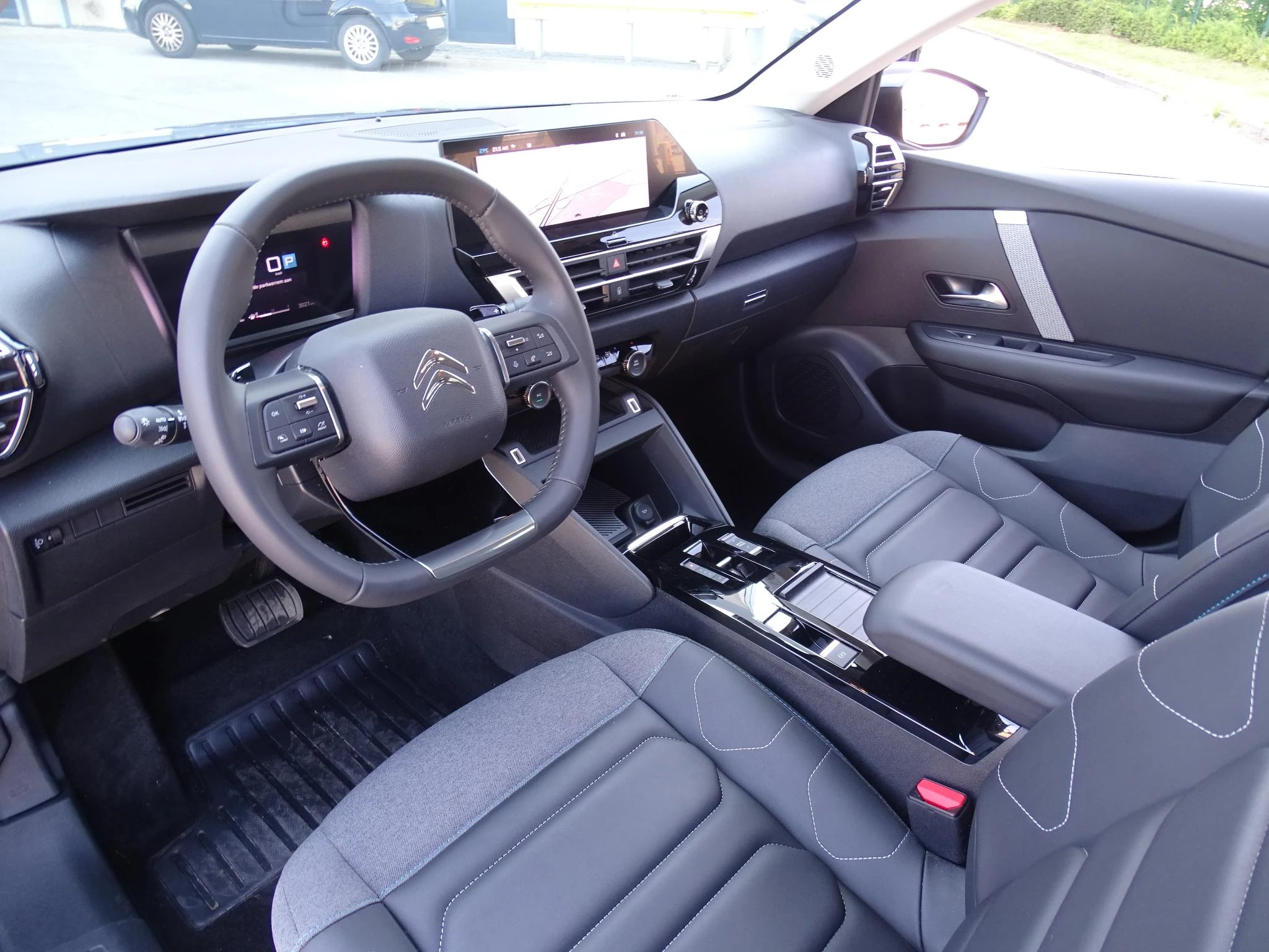 Citroën C4 1.2 Hybride 136 ë-DCS6 BUSINESS EDITION